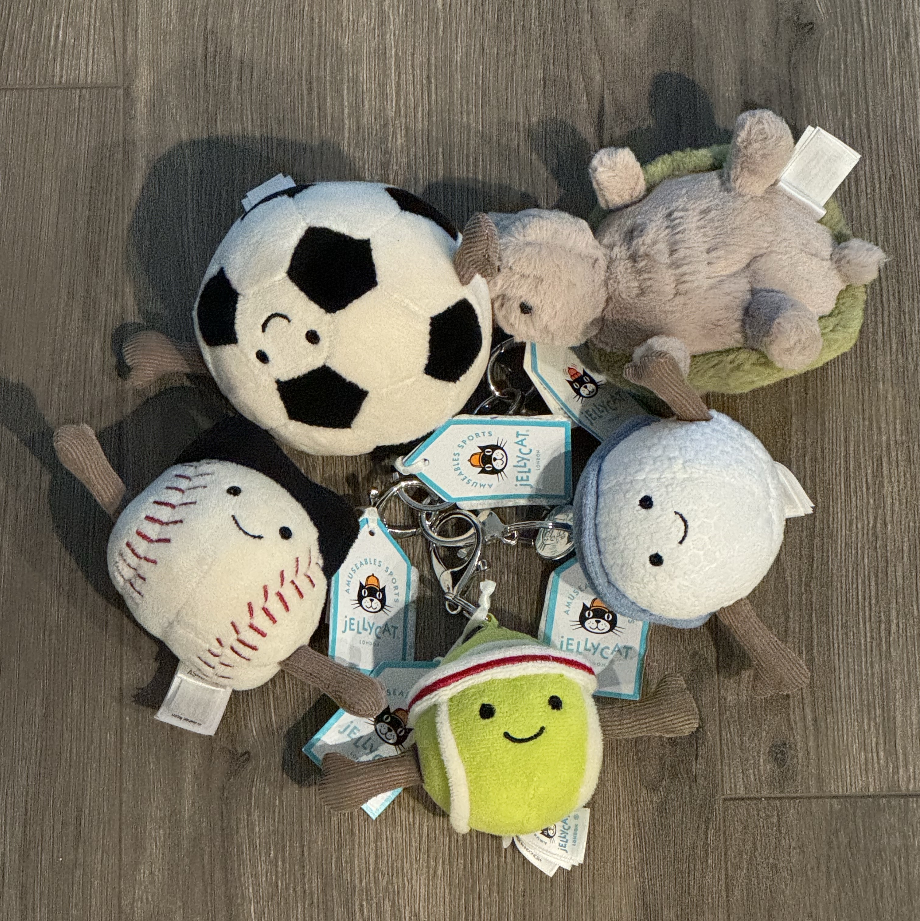 Jellycat Timmy Turtle Bag Charm Beige Green, Jellycat Amuseable Sports Golf Bag Charm White 착용 스타일