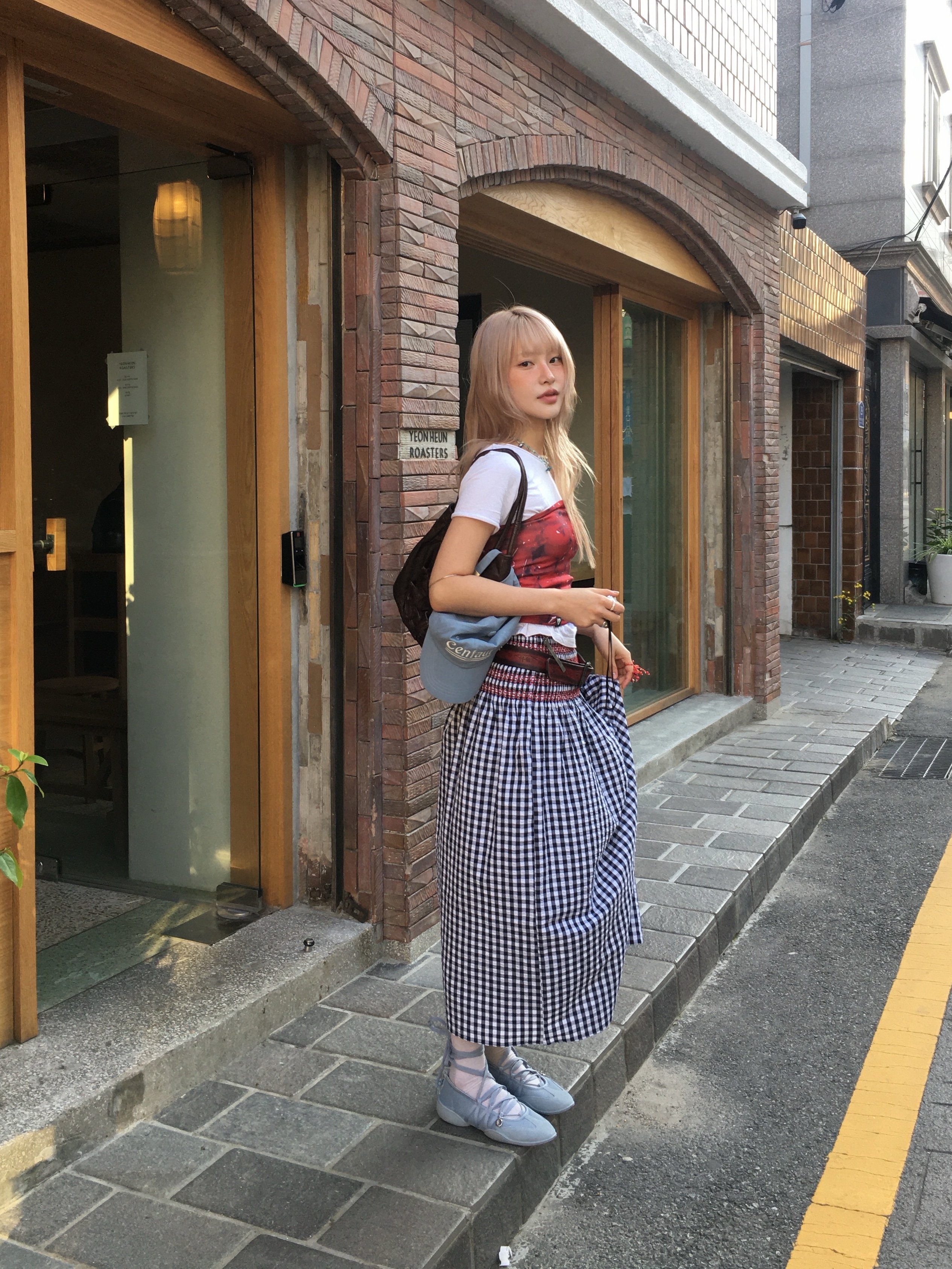 Suecomma Bonnie Fev Mary Jane Sneakers Blue 착용 스타일 - 2