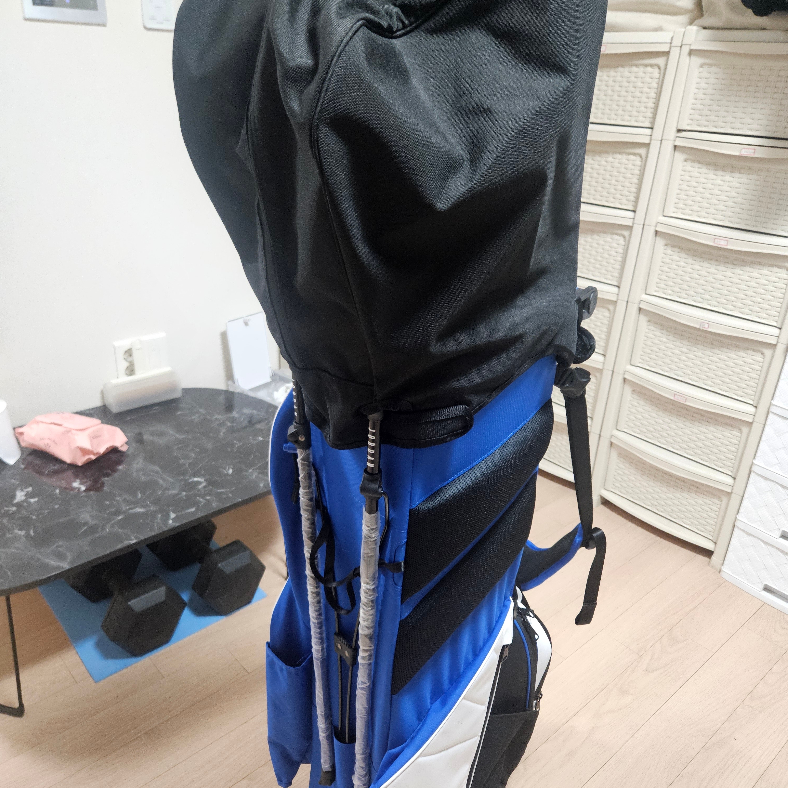 Jordan Fade Away 6-Way Golf Bag White Varsity Royal 착용 스타일 - 4
