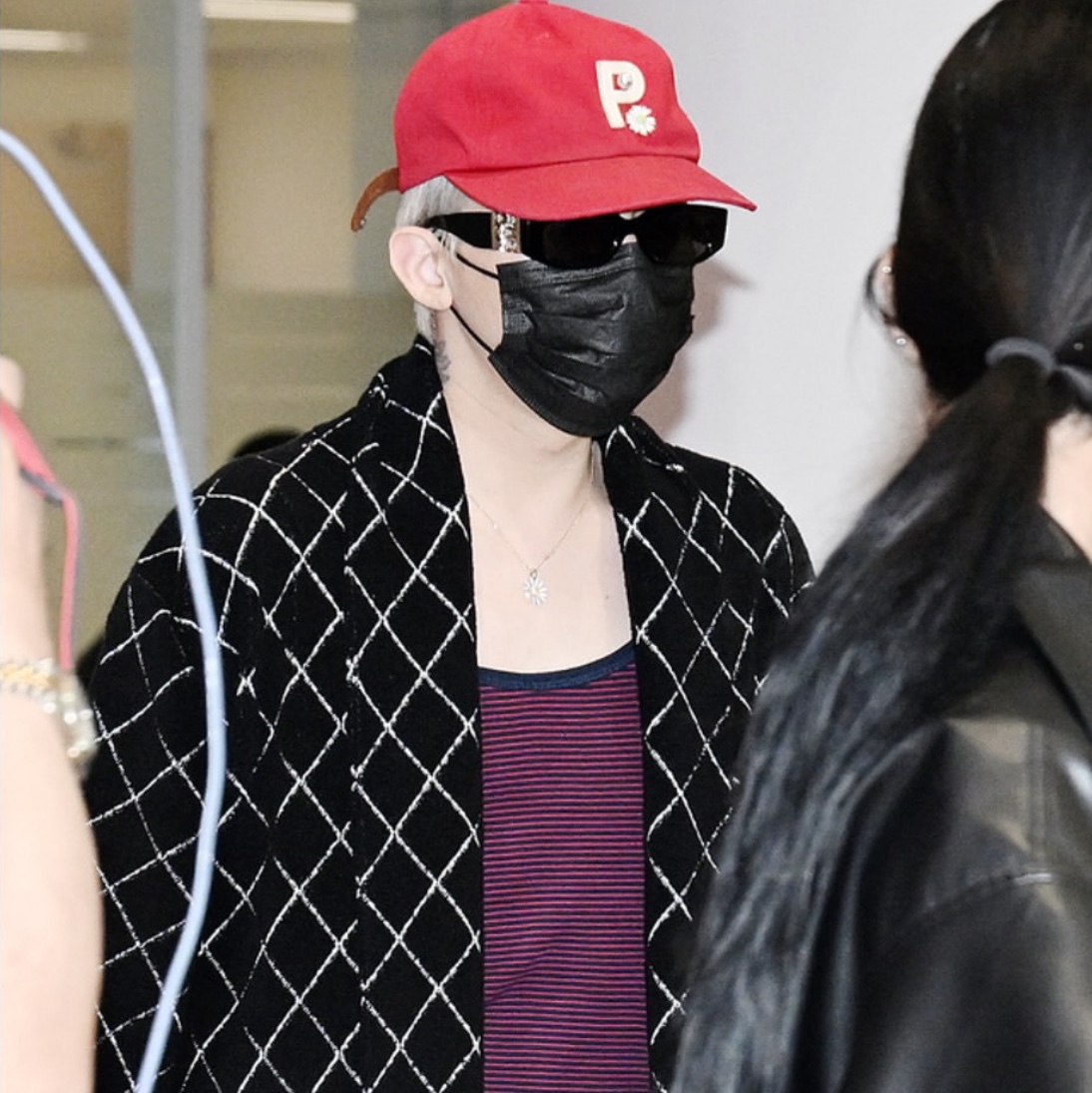 Peaceminusone PMO Ball Cap #1 Red 착용 스타일