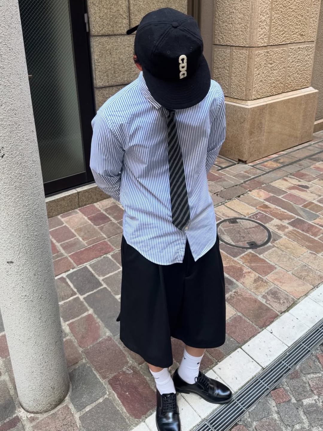 Haleine Cut-Off Cropped Stripe Shirts Blue (WT104), Supreme x Nike Denim Short Black - 24SS 착용 스타일 - 3