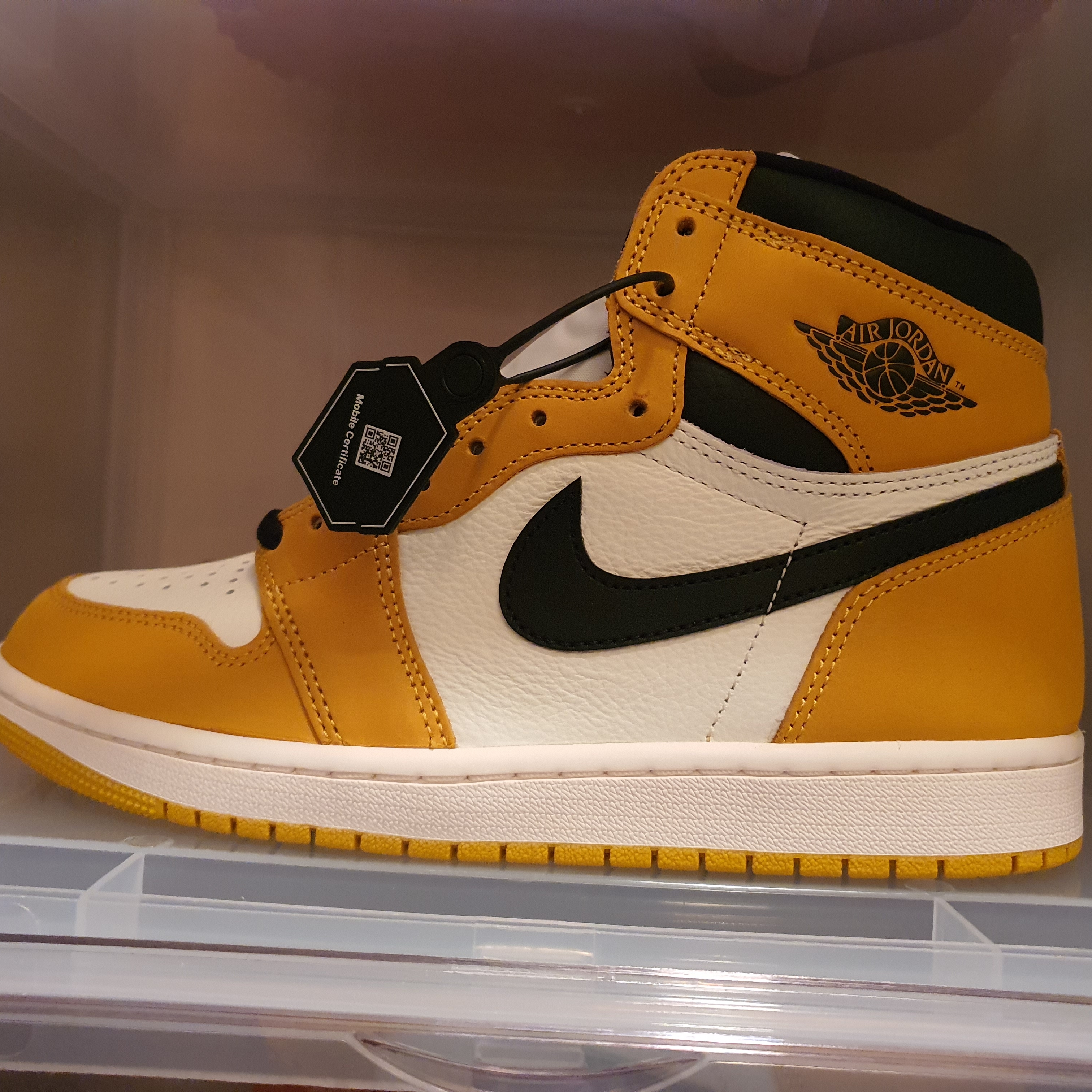 Jordan 1 Retro High OG Yellow Ochre 착용 스타일