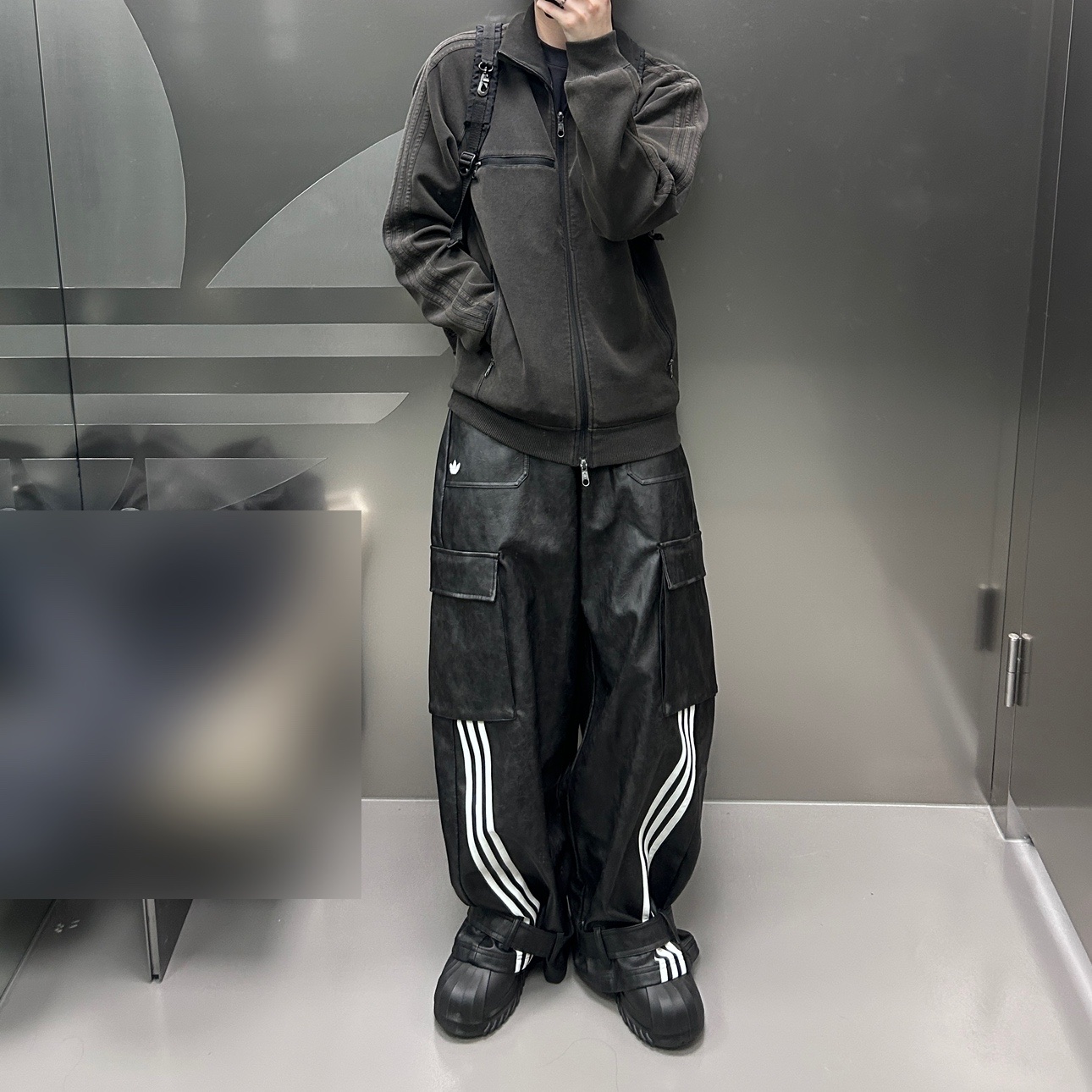 Adidas x Thug Club Track Top Black - KR Sizing, (W) Adidas Adilenium Season 3 Vintage Faux Leather Pants Black - KR Sizing 착용 스타일 - 2