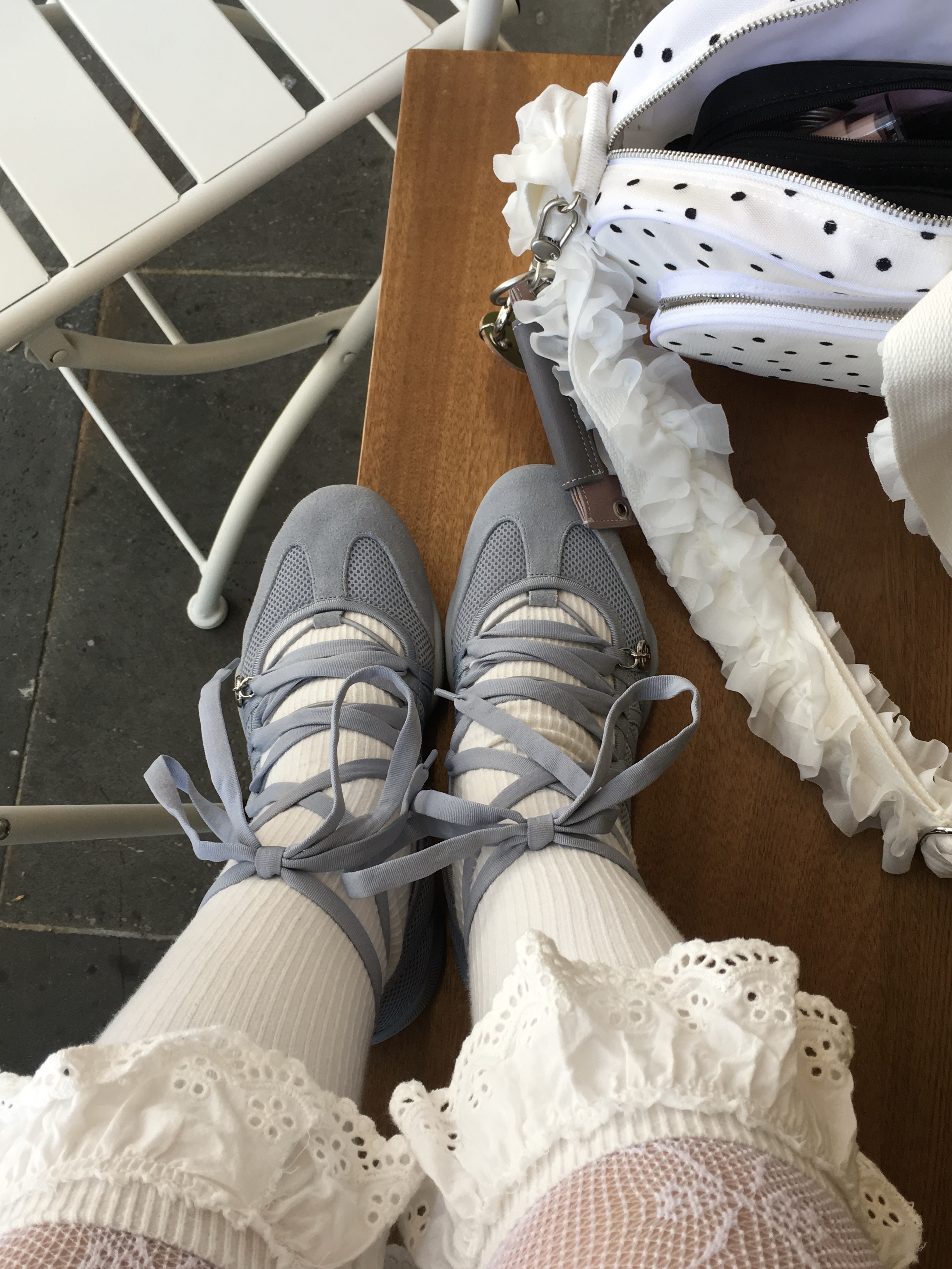 Suecomma Bonnie Fev Mary Jane Sneakers Blue 착용 스타일 - 3