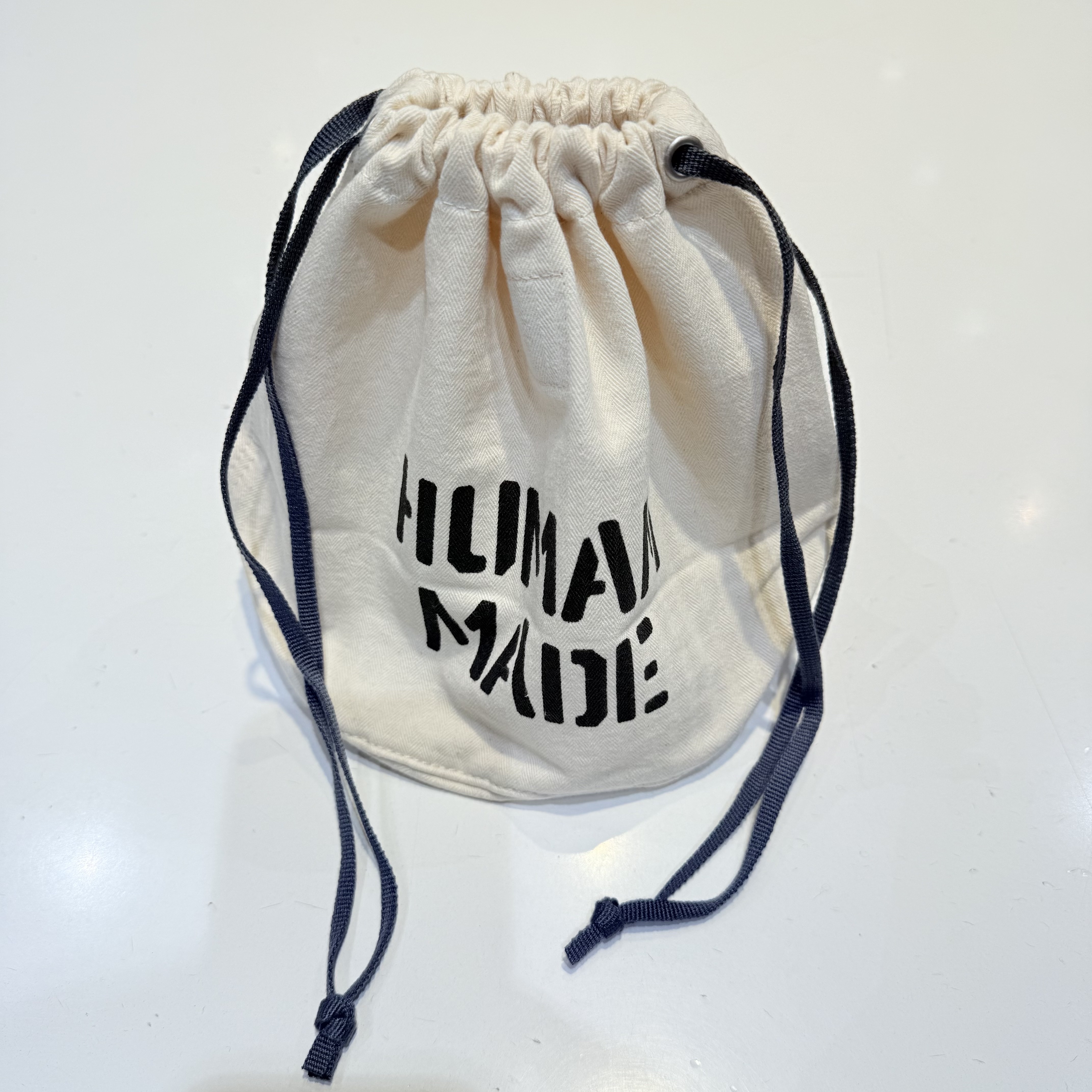 Human Made Drawstring Bag White 착용 스타일 - 5