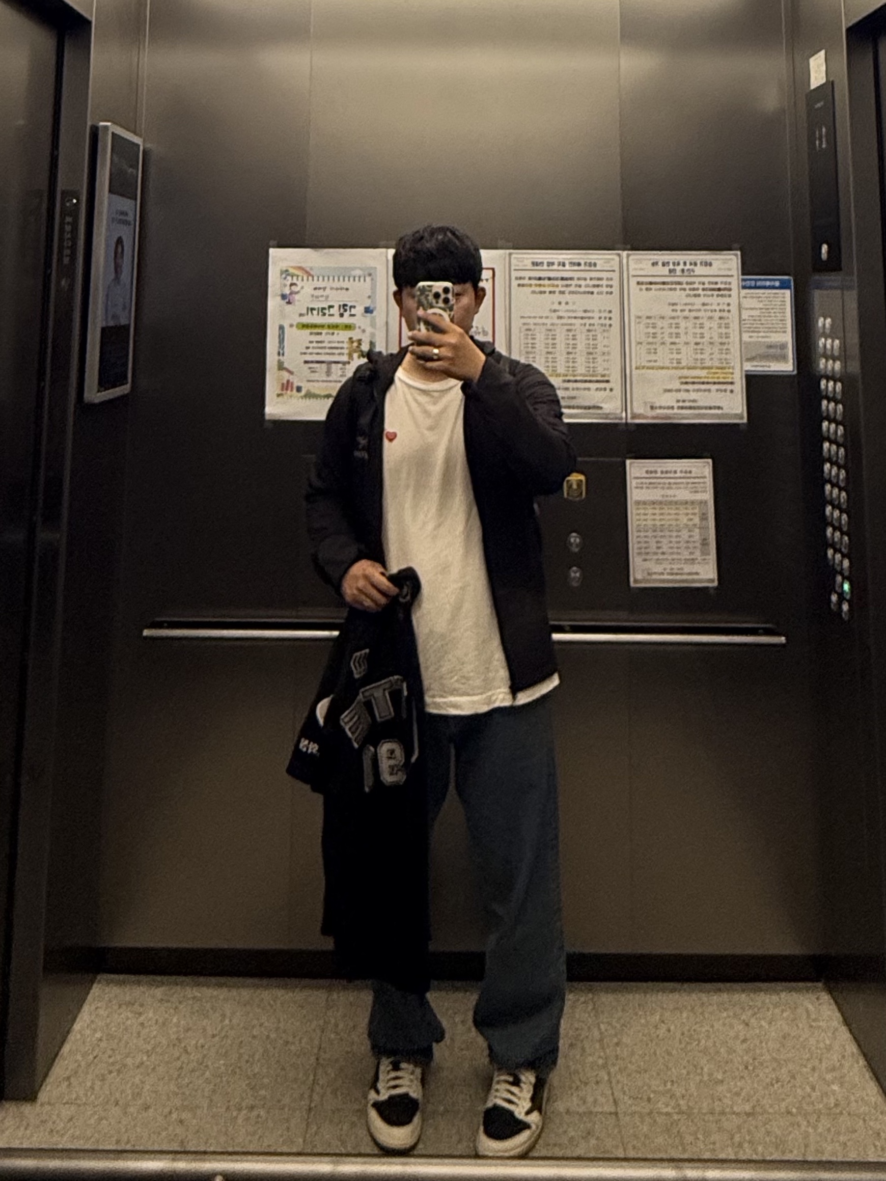 Lotte Giants 24 G Old Professional Uniform Black (Non Marking Ver.), Arc'teryx Squamish Hoody Black 착용 스타일