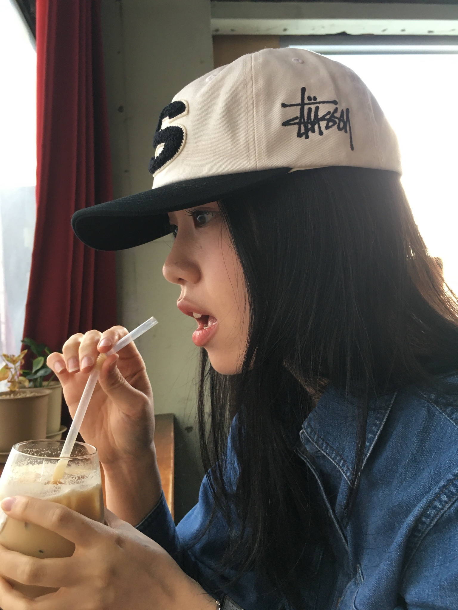 Stussy Chenille S Low Pro Cap Natural 착용 스타일 - 2