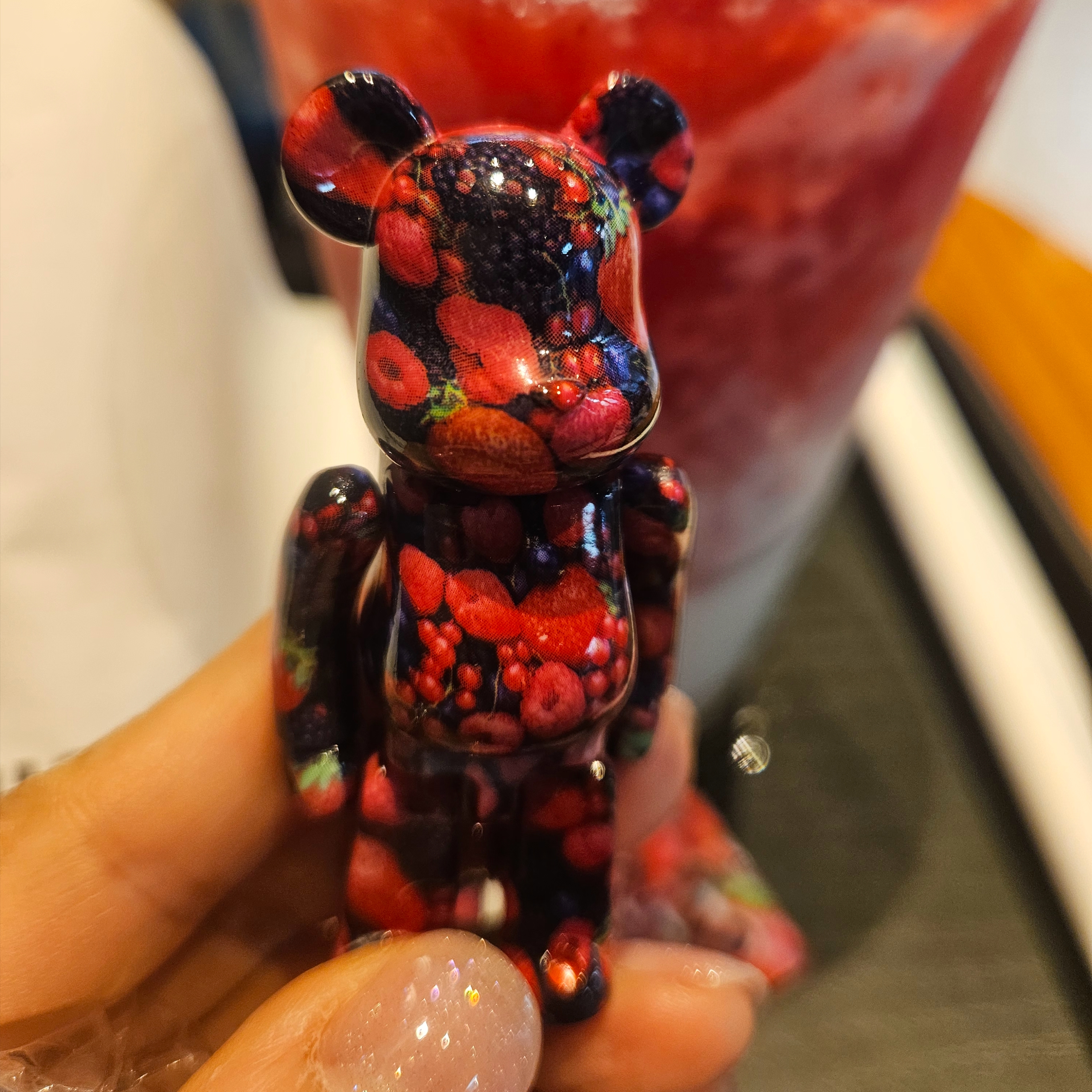 Bearbrick Series 48 Sealed Case 100% (24 Blind Boxes), Bearbrick x Ader Error 100% 착용 스타일 - 2