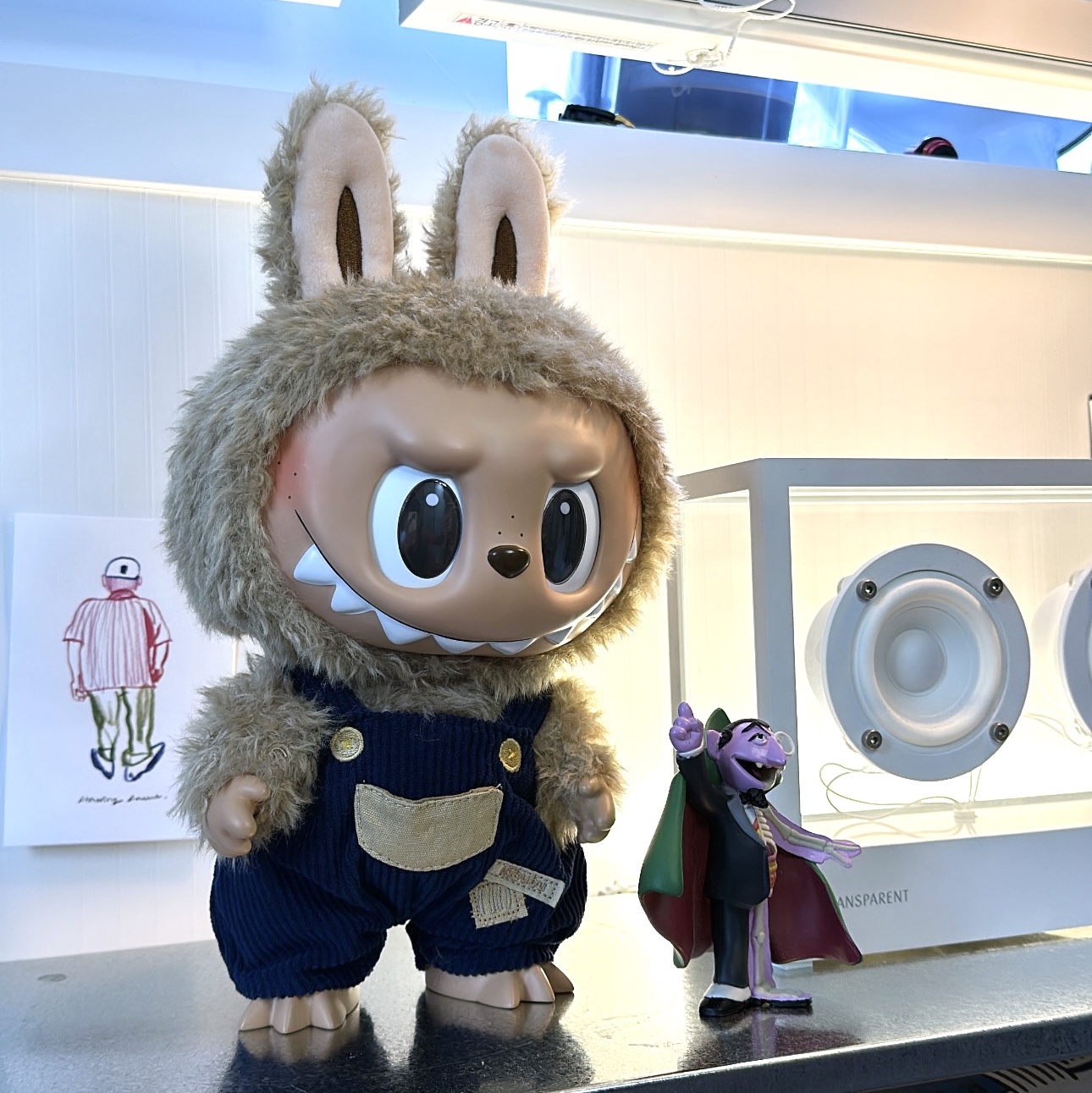 Pop Mart Labubu Time To Chill Vinyl Plush Doll 착용 스타일 - 2