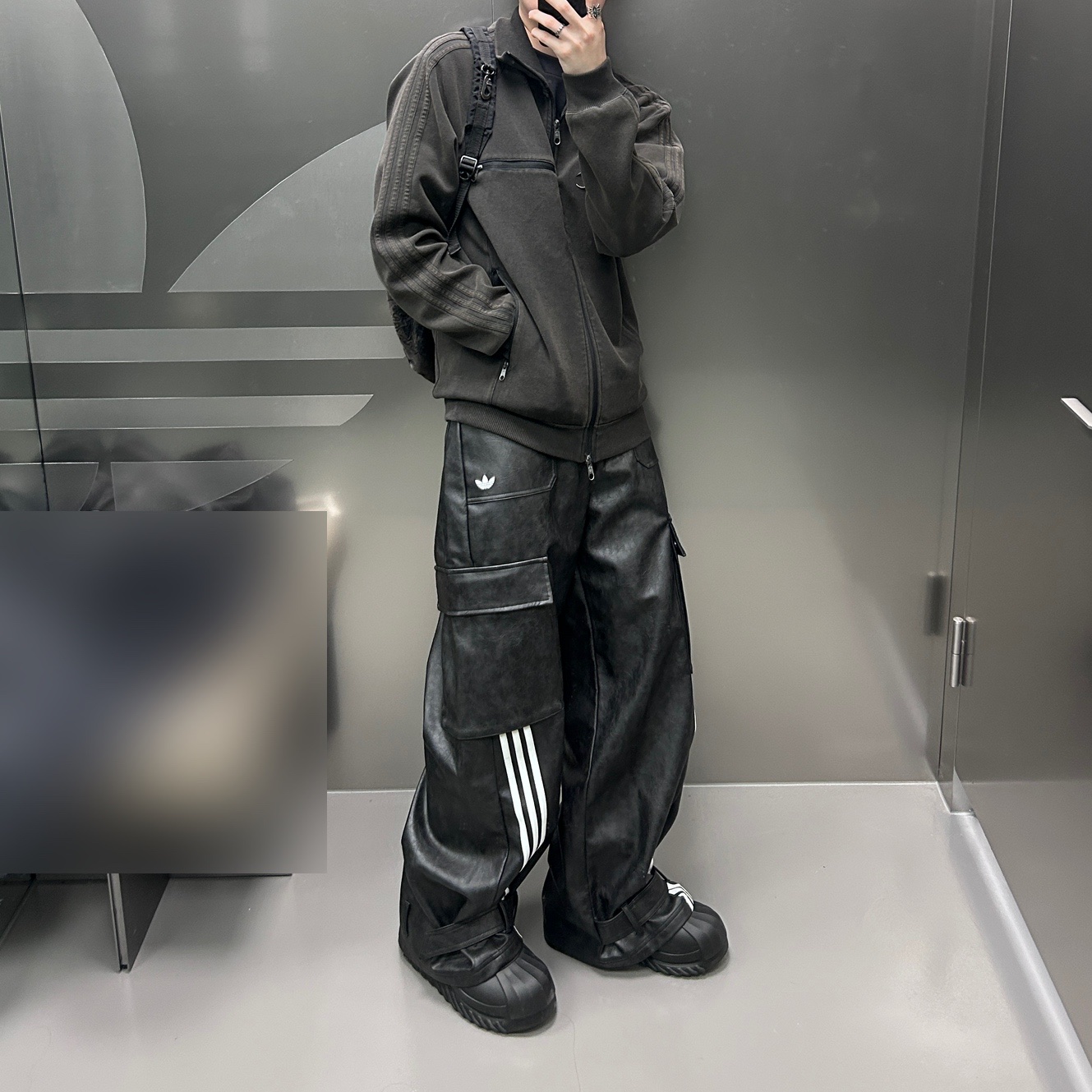 Adidas x Thug Club Track Top Black - KR Sizing, (W) Adidas Adilenium Season 3 Vintage Faux Leather Pants Black - KR Sizing 착용 스타일 - 1