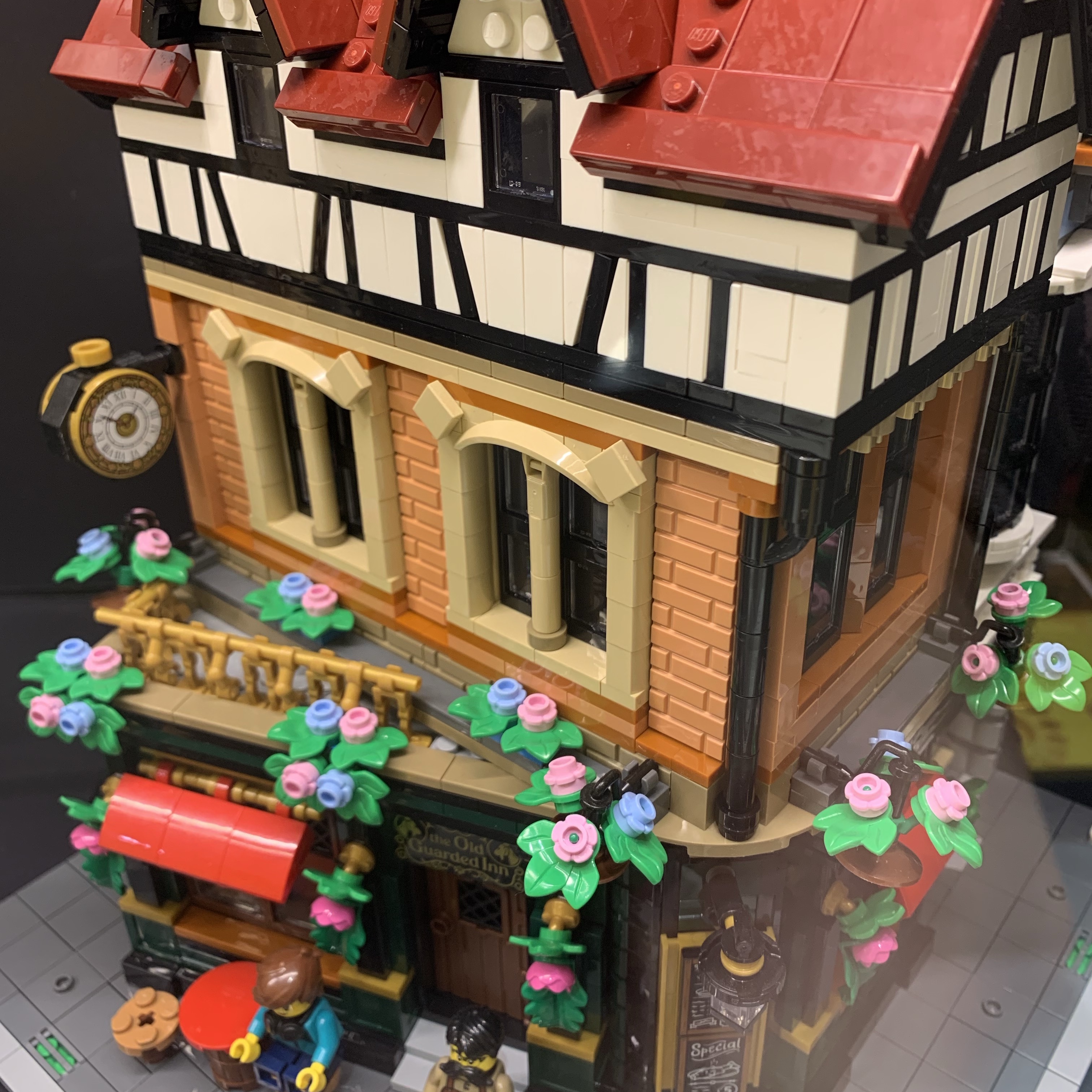 Lego Tudor Corner 착용 스타일