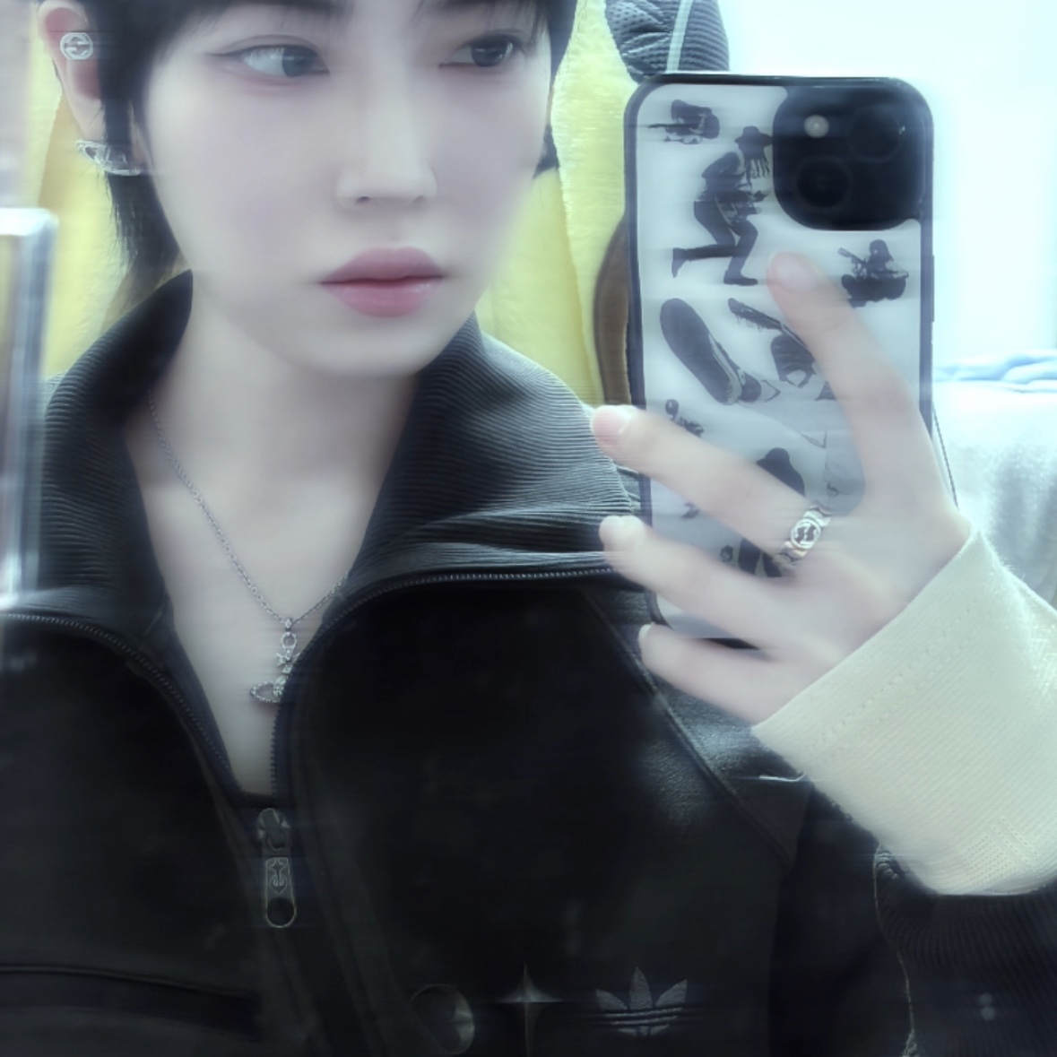 Adidas x Thug Club Track Top Black - KR Sizing, Vivienne Westwood Mayfair Bas Relief Pendant Silver 착용 스타일