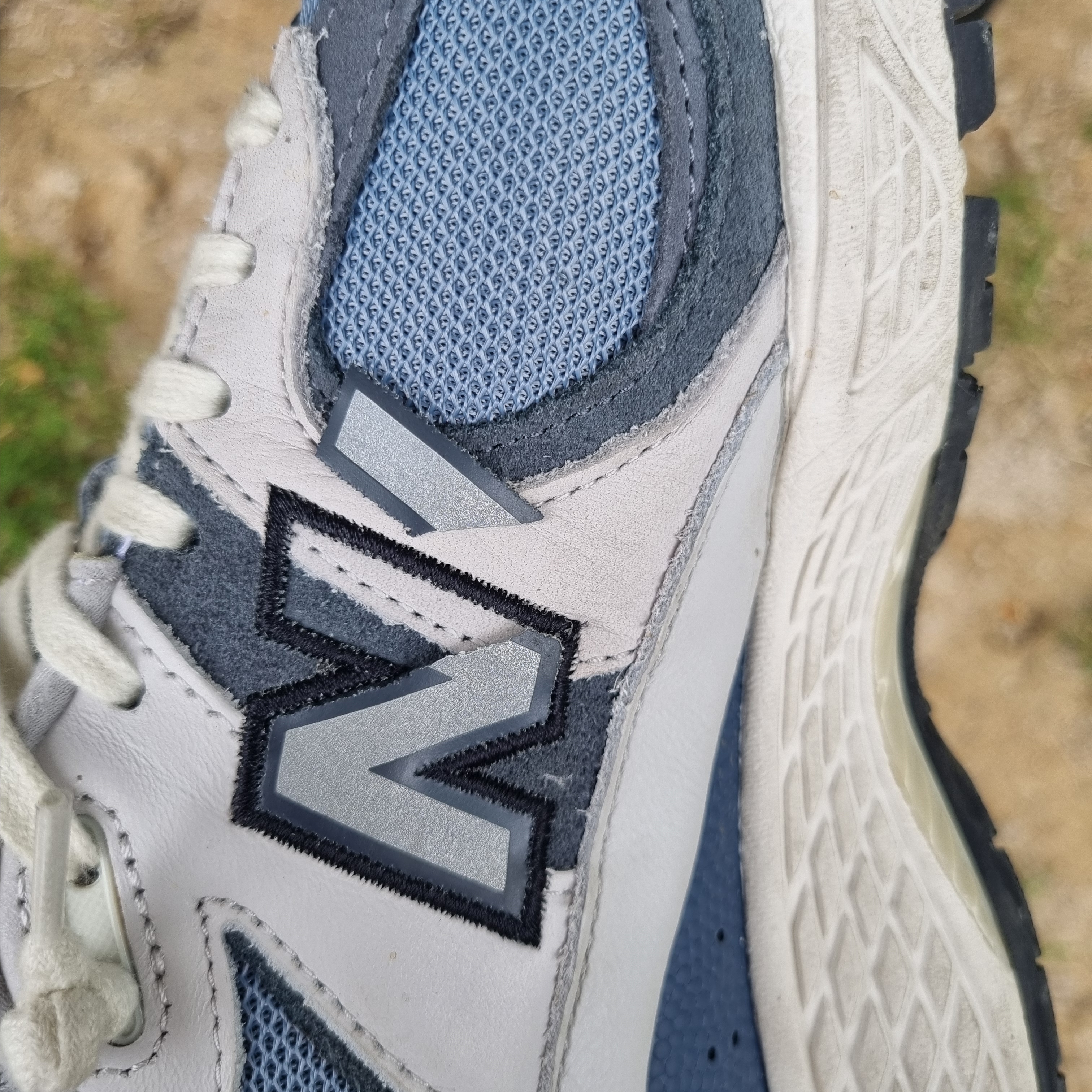 New Balance x Atmos 2002R Cybernetics Blue 착용 스타일