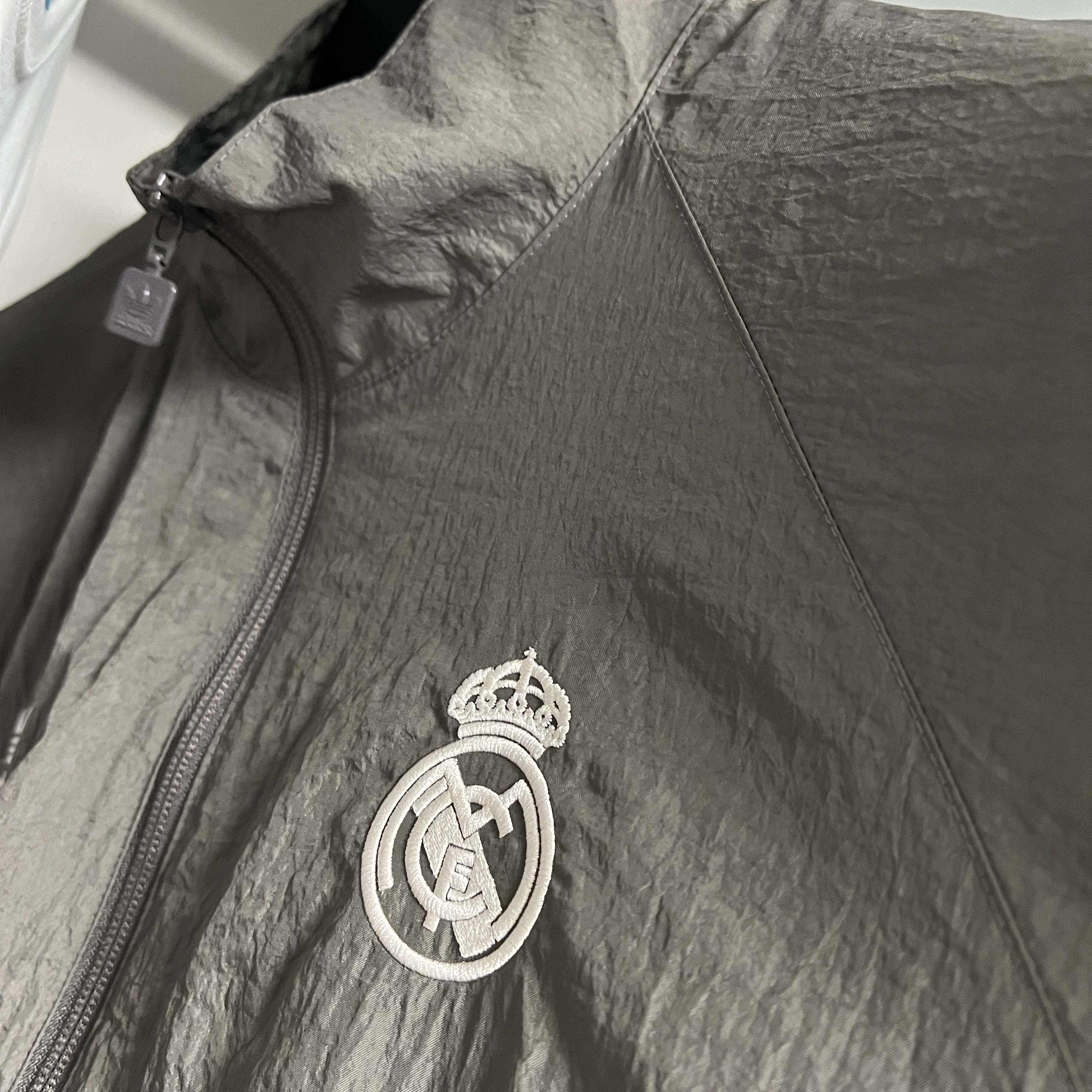 Adidas Real Madrid Originals Track Top Charcoal Grey - KR Sizing 착용 스타일
