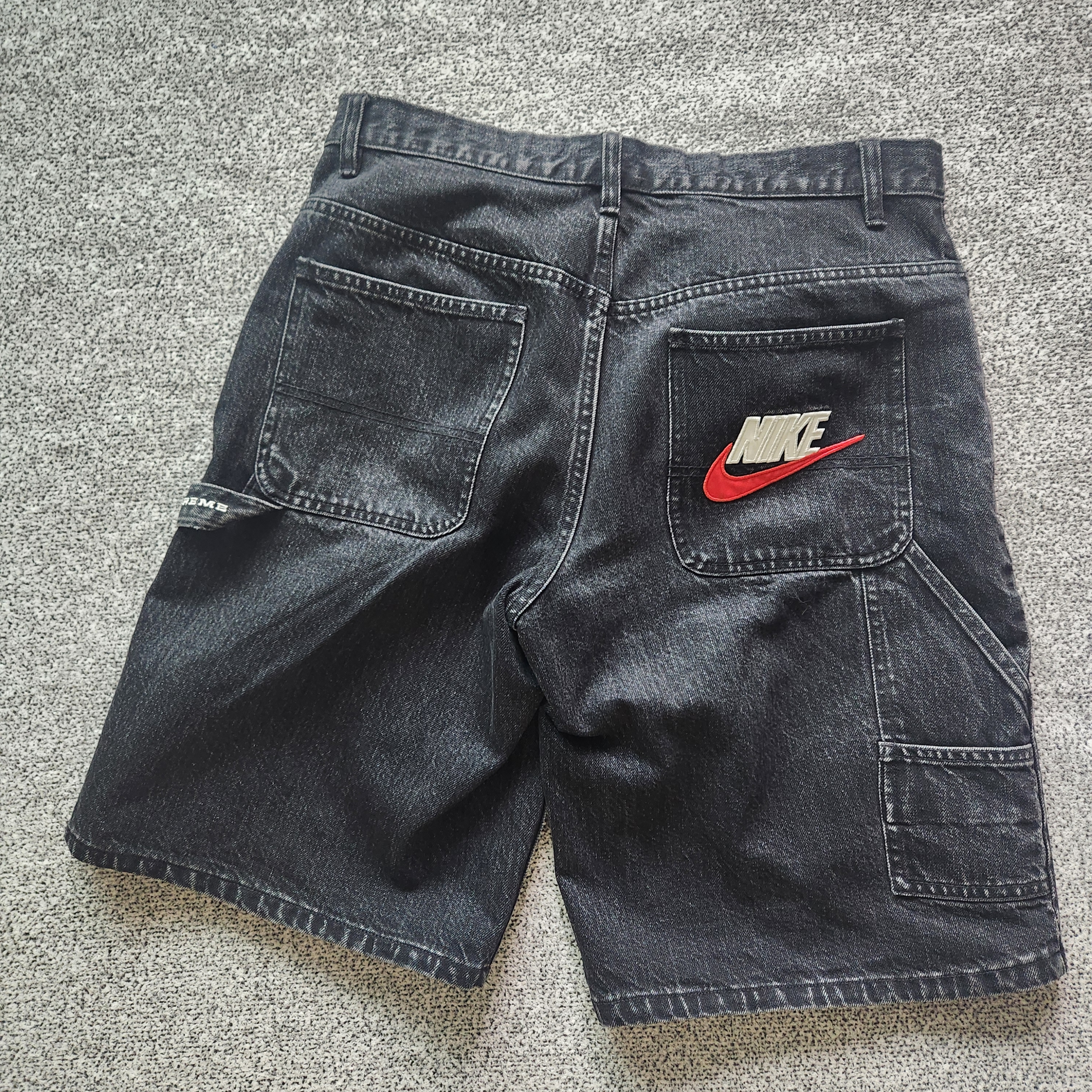 Supreme x Nike Denim Short Black - 24SS 착용 스타일
