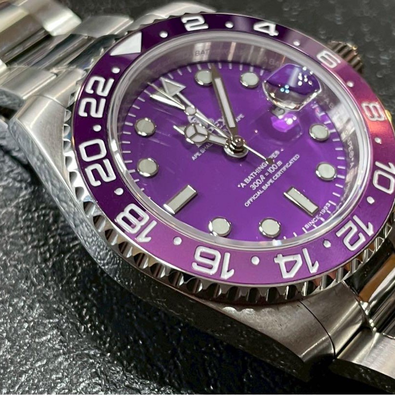 BAPE x Coca Cola Classic Type 2 Bapex Watch Red, BAPE Type 2 Bapex #1 Watch Black Green 착용 스타일 - 1
