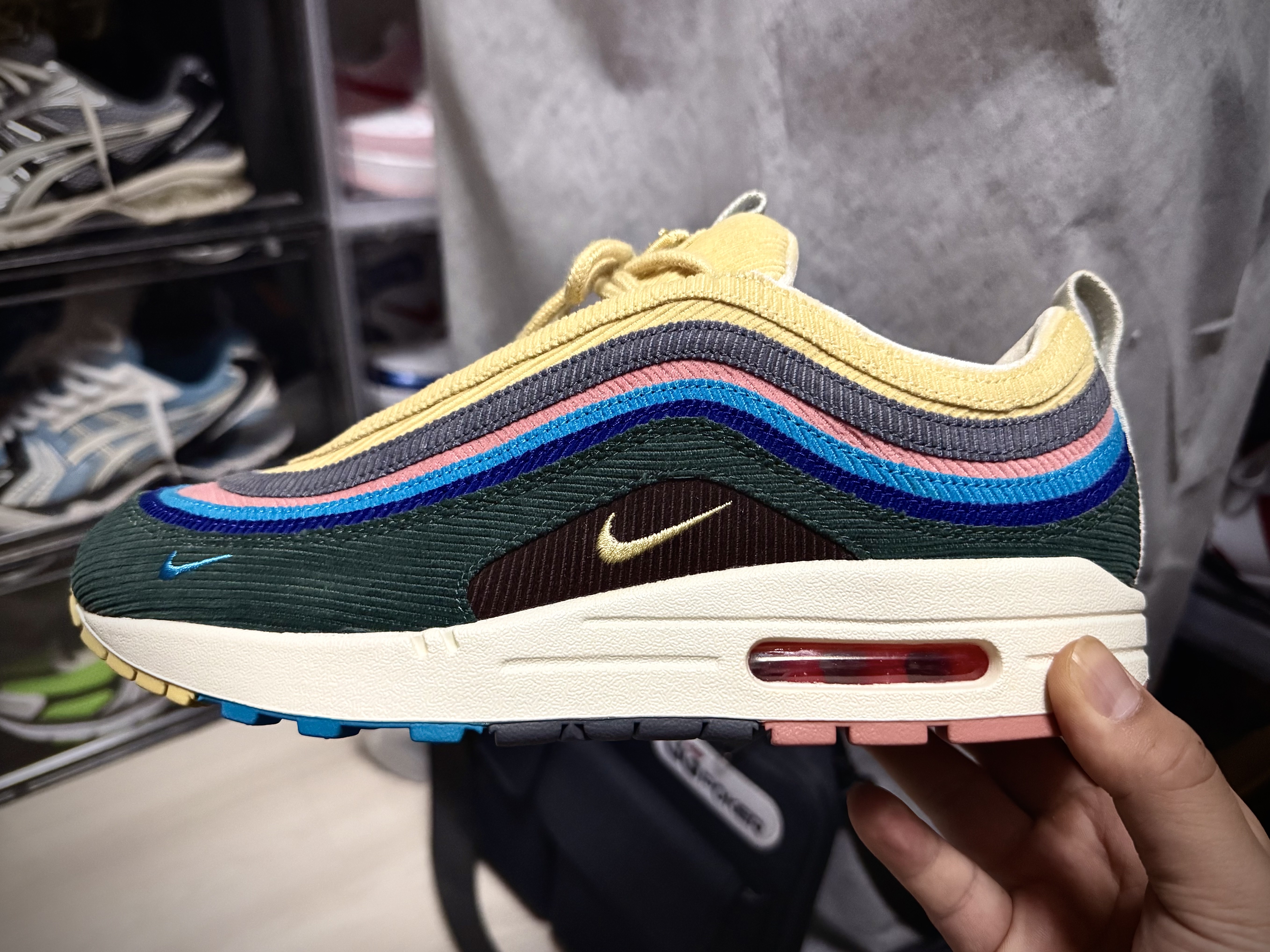 Nike x Sean Wotherspoon Air Max 1/97 착용 스타일 - 3