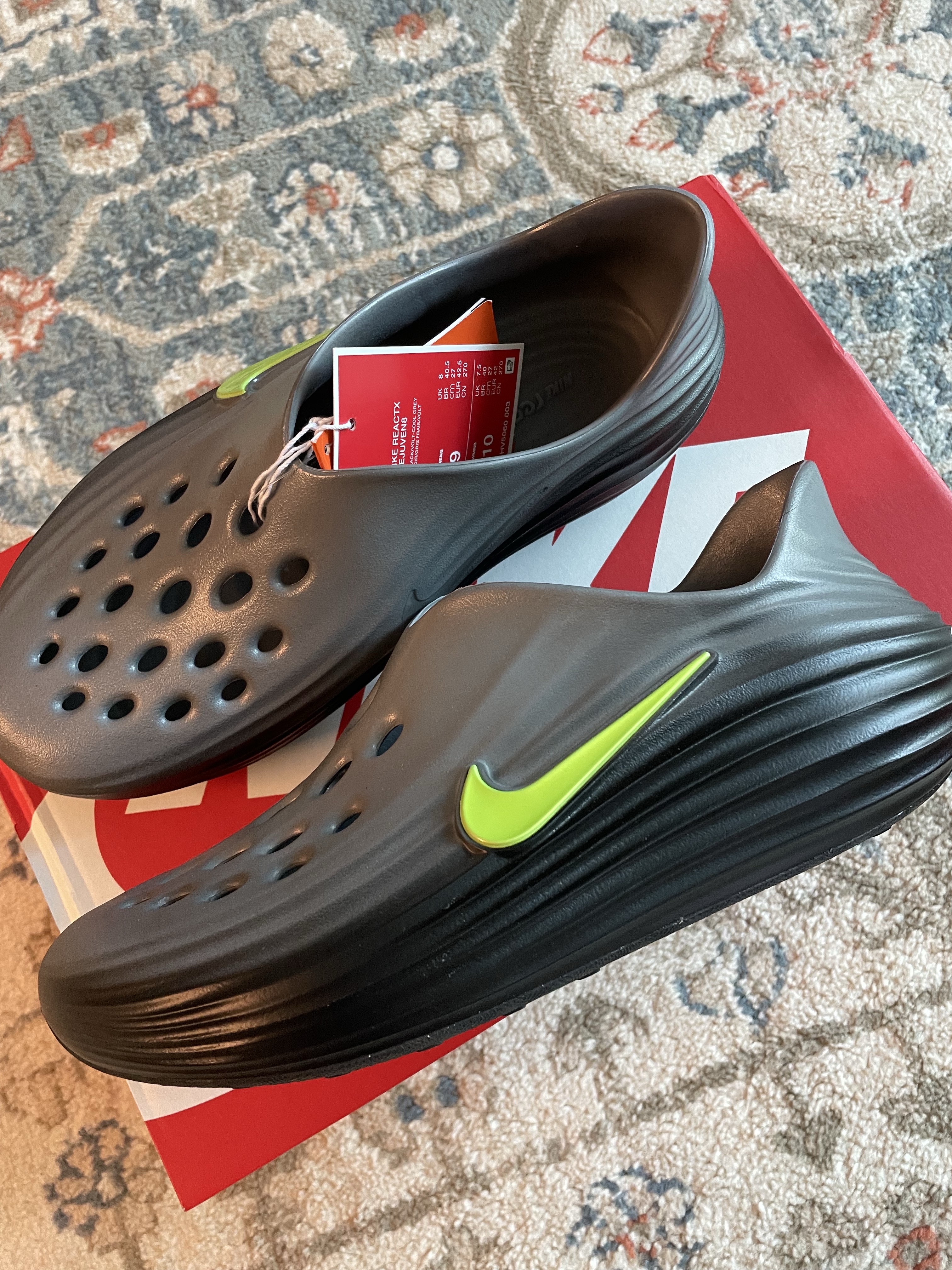 Nike ReactX Rejuven8 Black Cool Grey 착용 스타일 - 1
