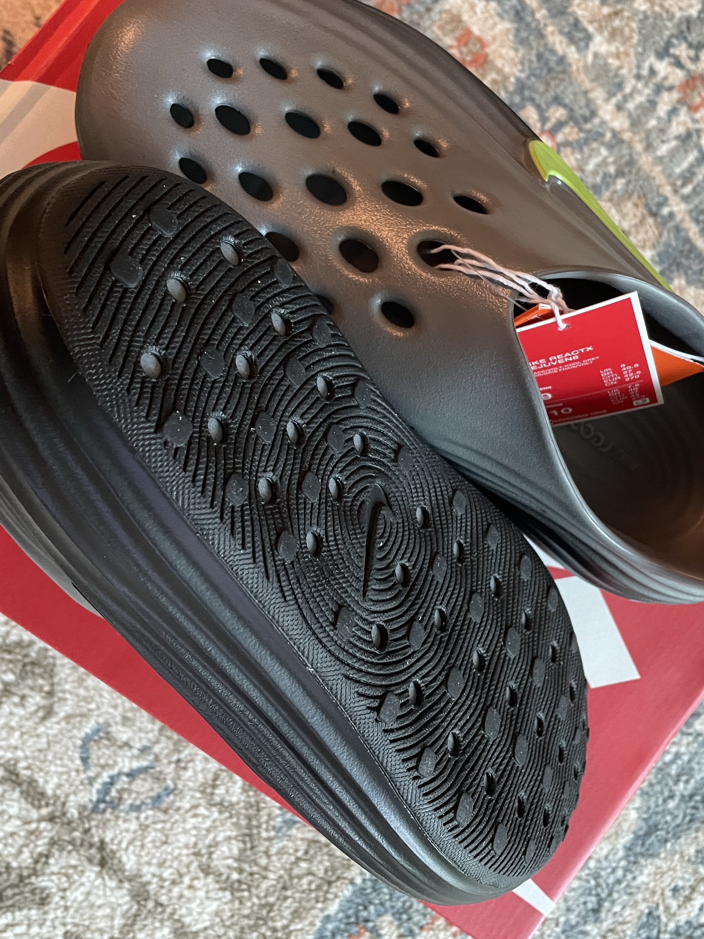 Nike ReactX Rejuven8 Black Cool Grey 착용 스타일 - 4