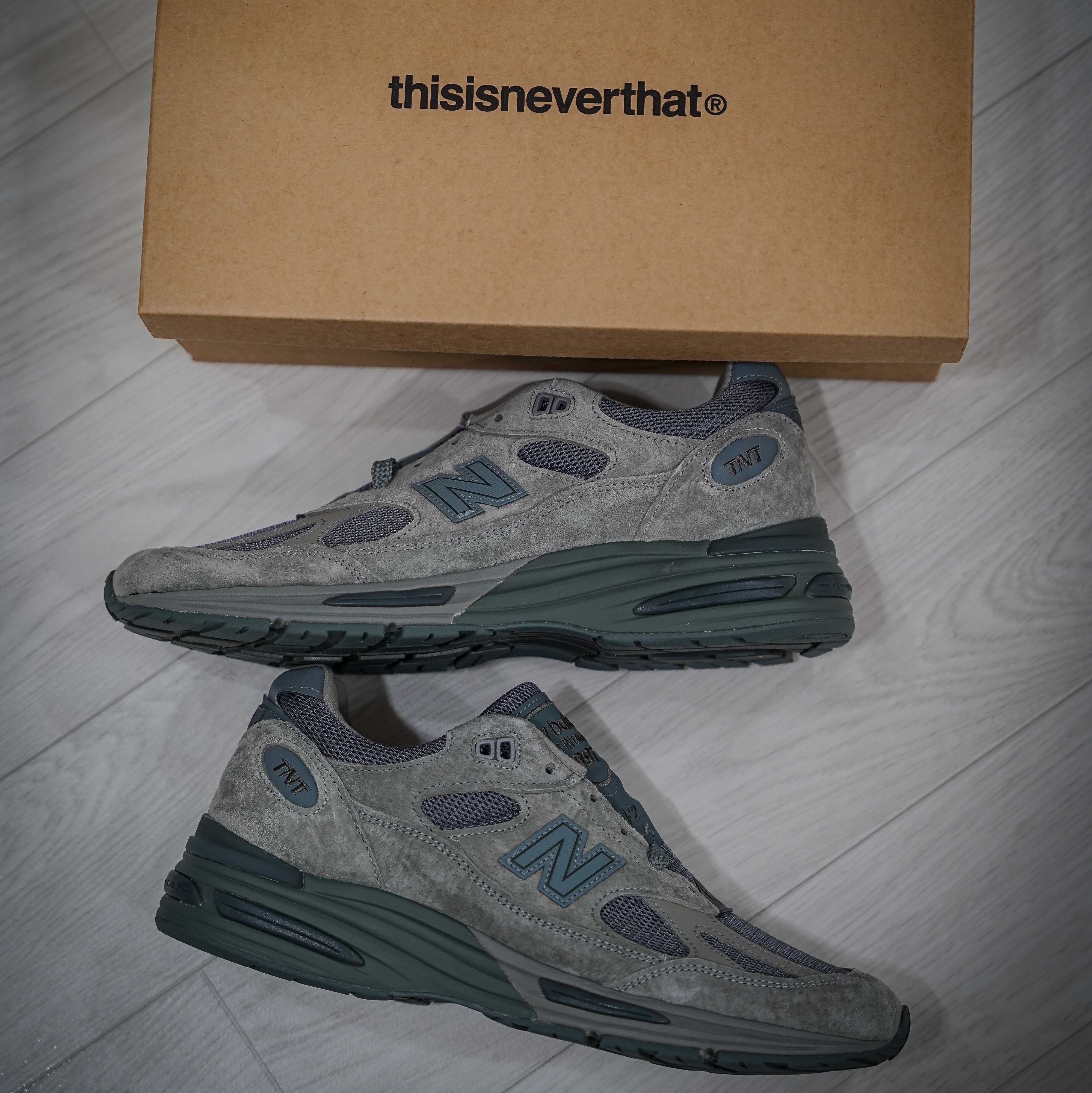 New Balance x Thisisneverthat 991v2 Made in UK Grey 착용 스타일