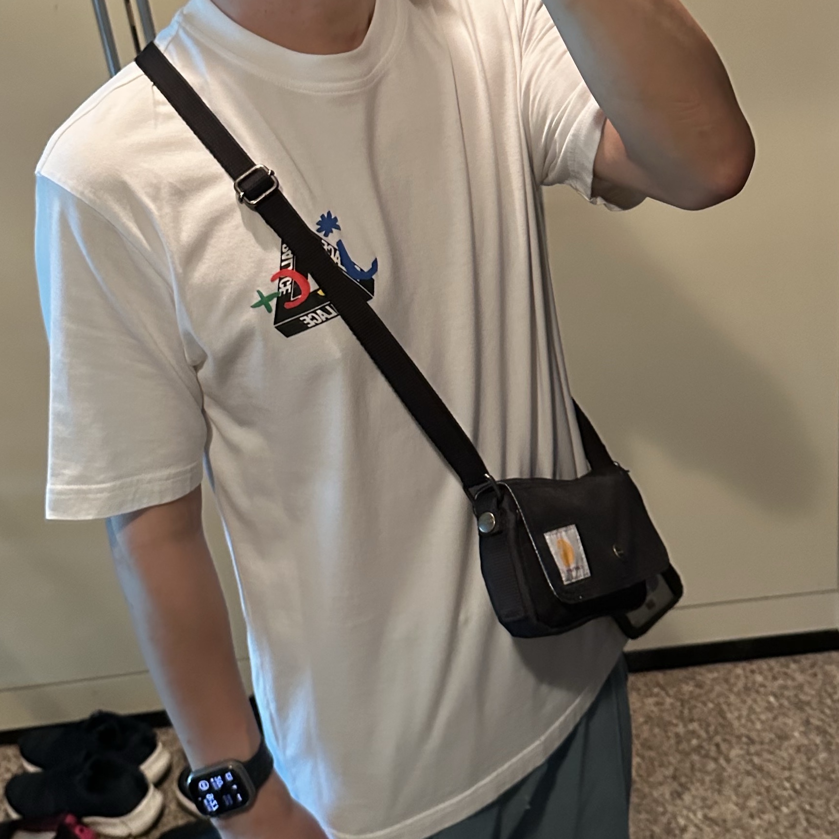 Carhartt Crossbody Horizontal Bag Black, Palace JCDC2 T-Shirt White - 20SS 착용 스타일