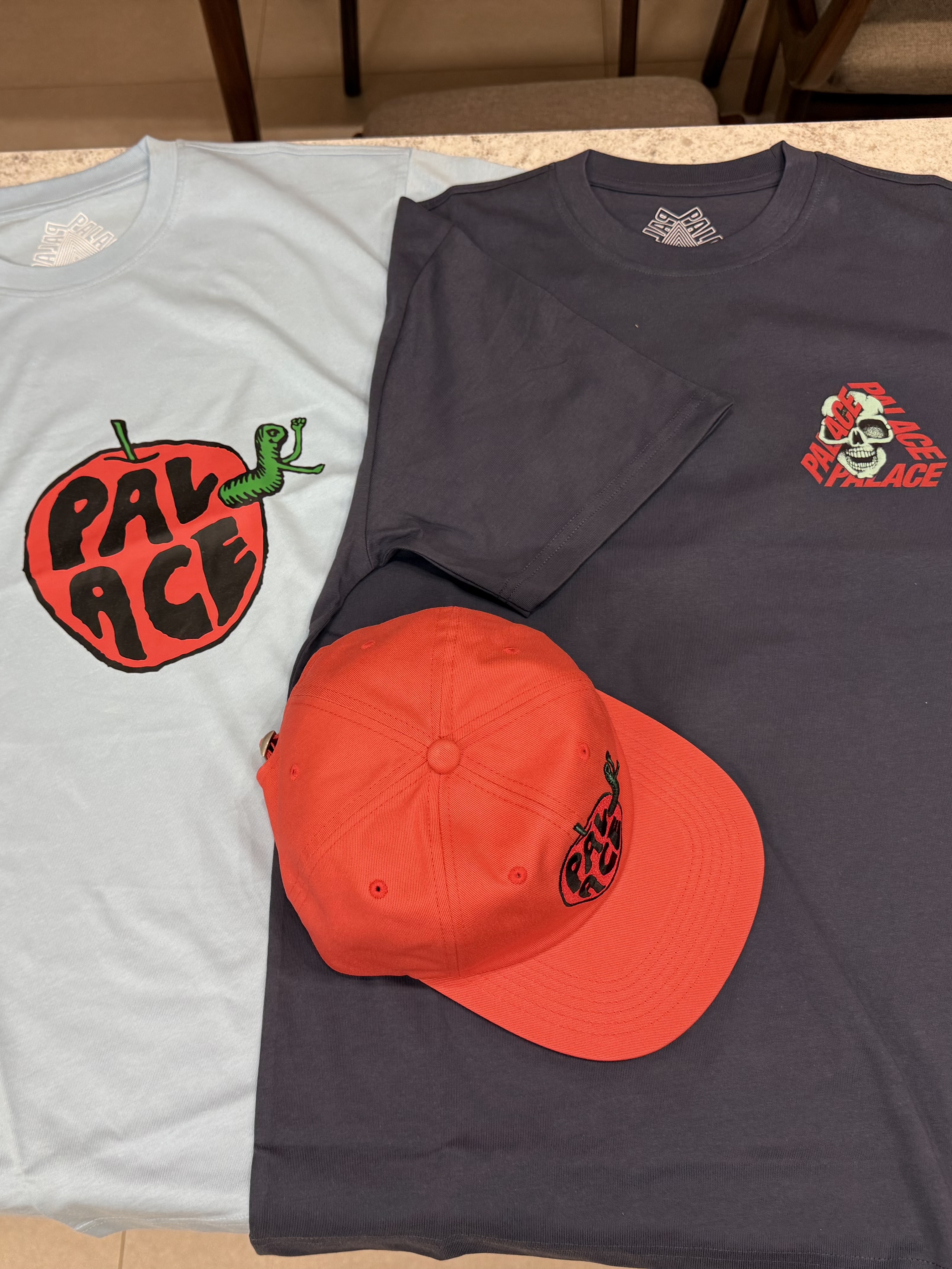 Palace Bad Apple T-Shirt Skyline Blue - 25SS, Palace P3 Skull T-Shirt Navy - 25SS 착용 스타일 - 3