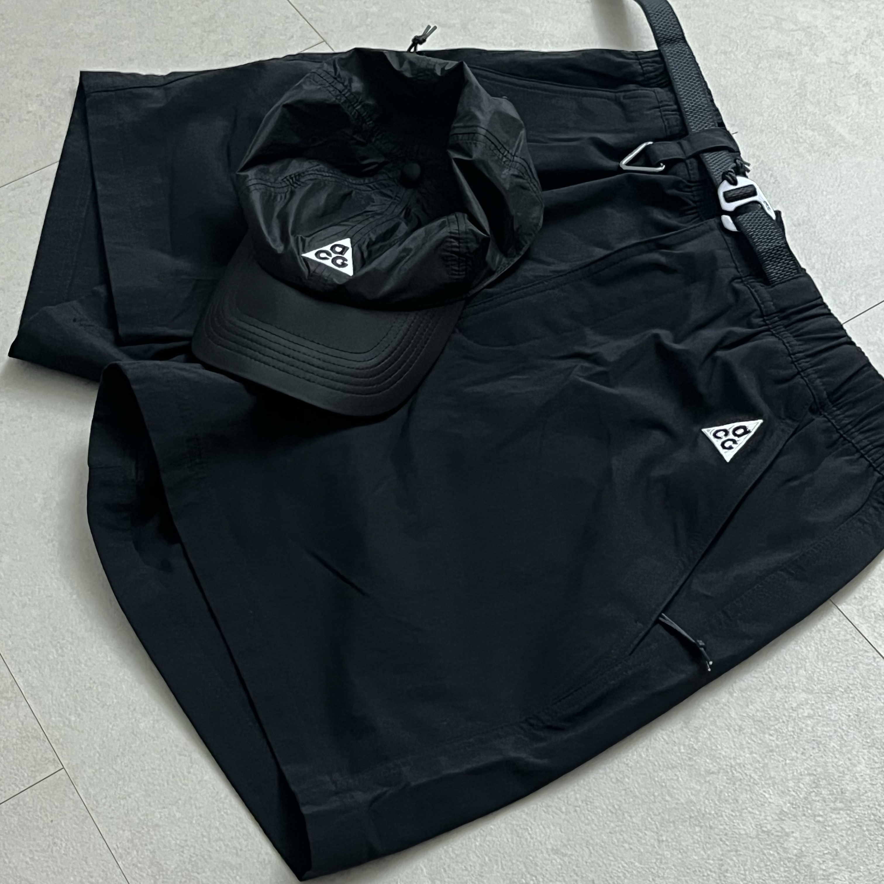 Nike ACG Hiking Shorts Black - Asia, Nike ACG Trail Cap Black 착용 스타일