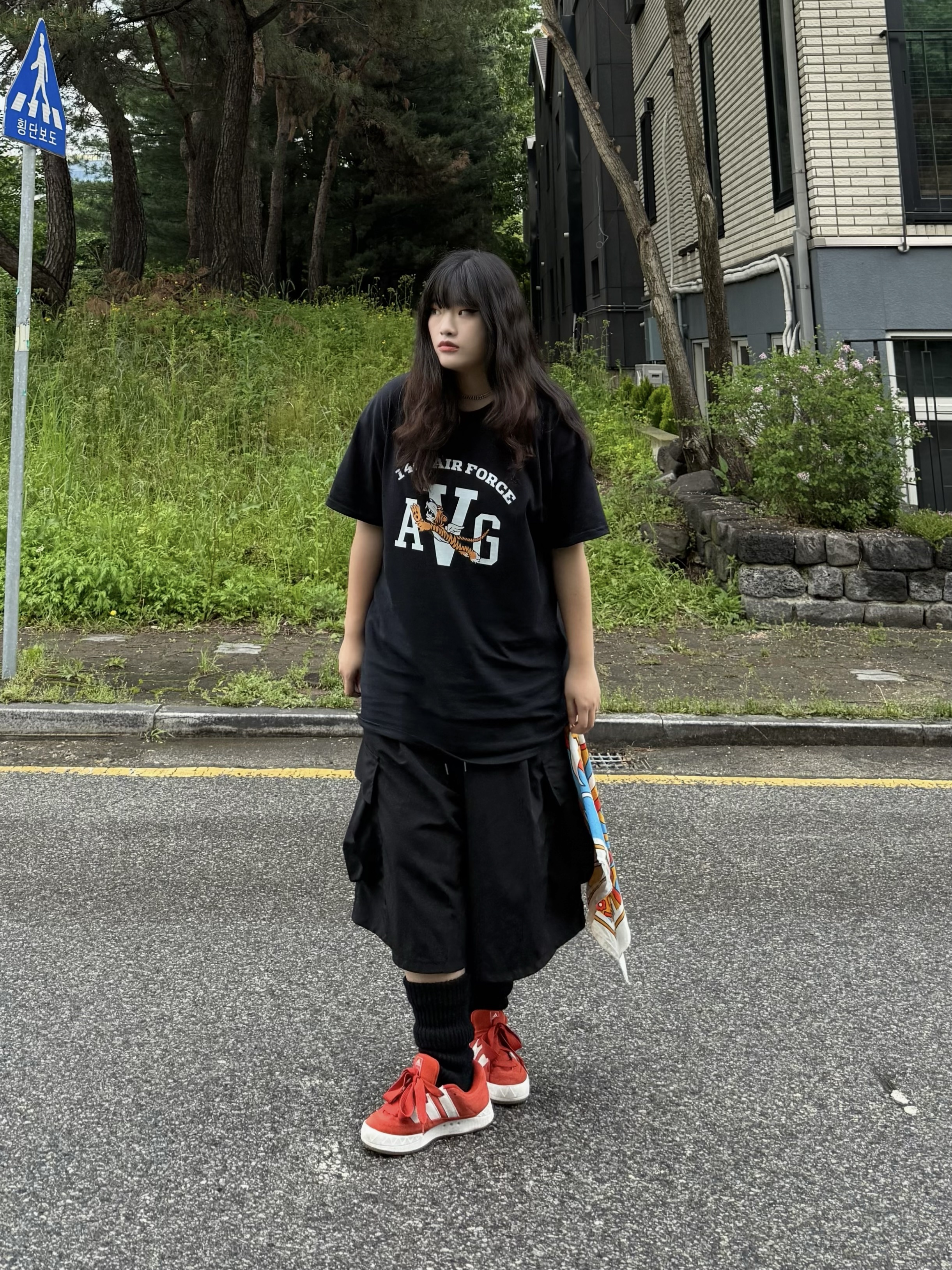 Gildan X American Collection AVG TIGER T-Shirt Black 착용 스타일 - 2