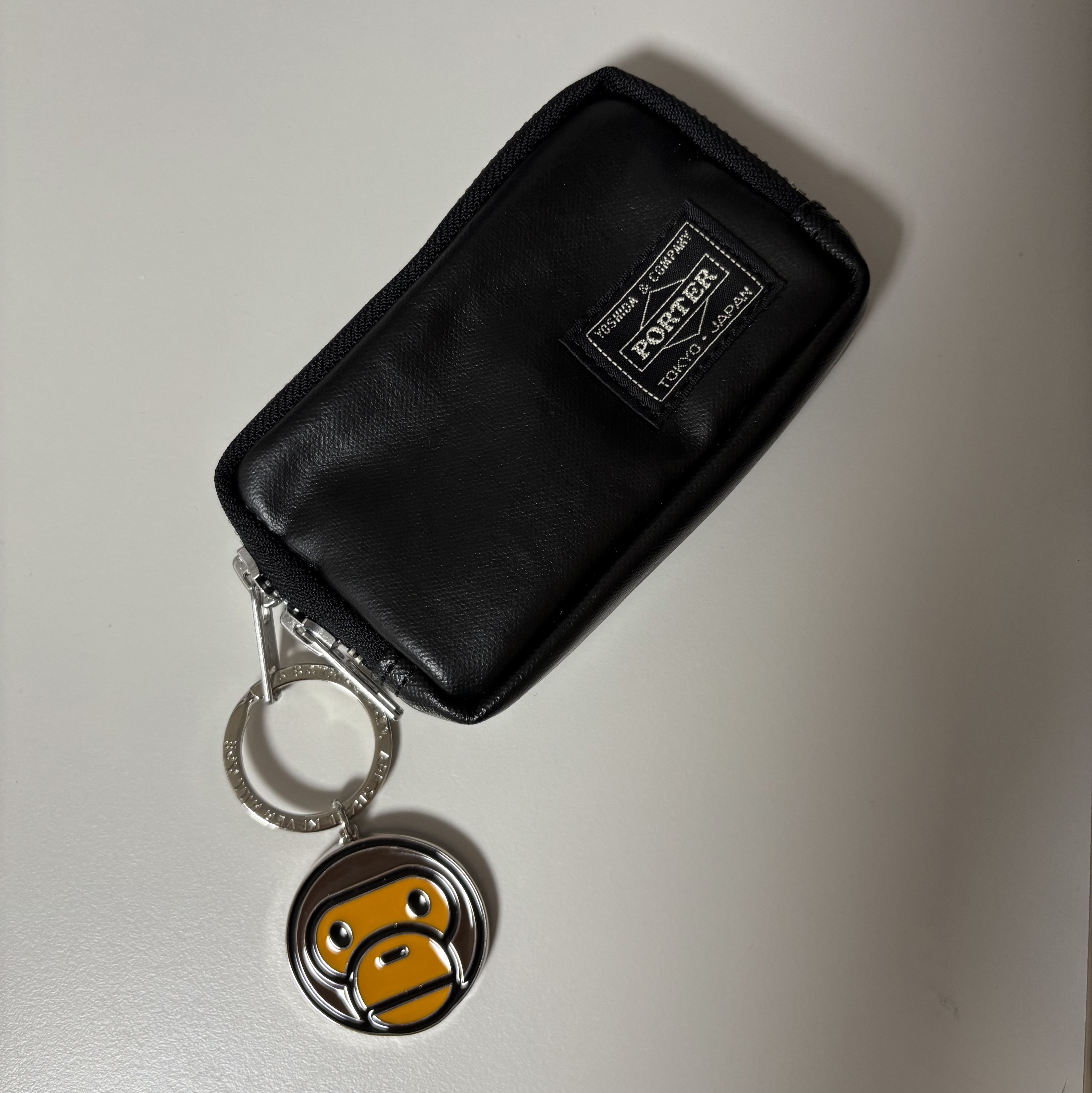 Porter Freestyle Multi Coin Case Black, BAPE Baby Milo Metal Keychain Brown 착용 스타일