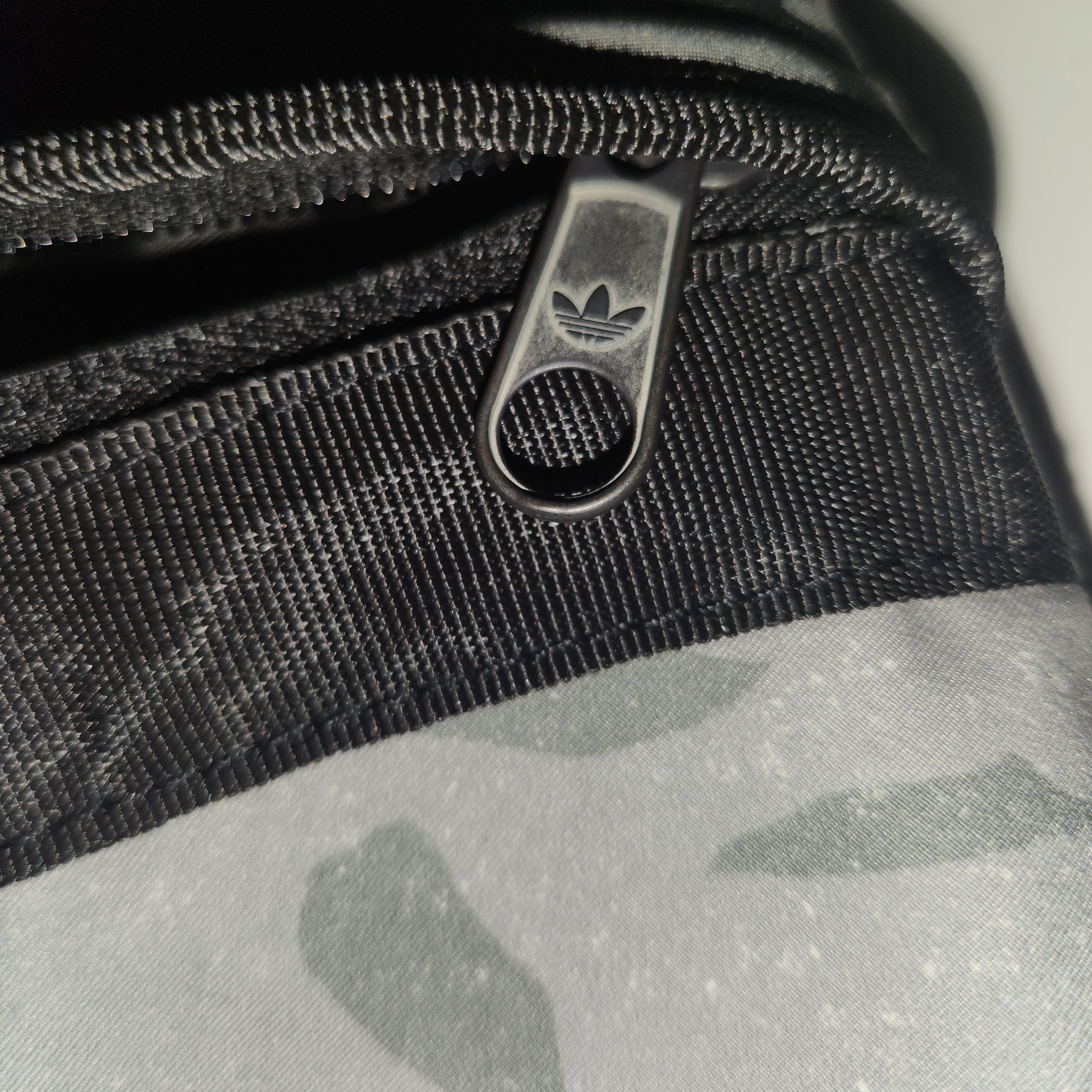 Adidas x Thug Club Bag Black 착용 스타일 - 3