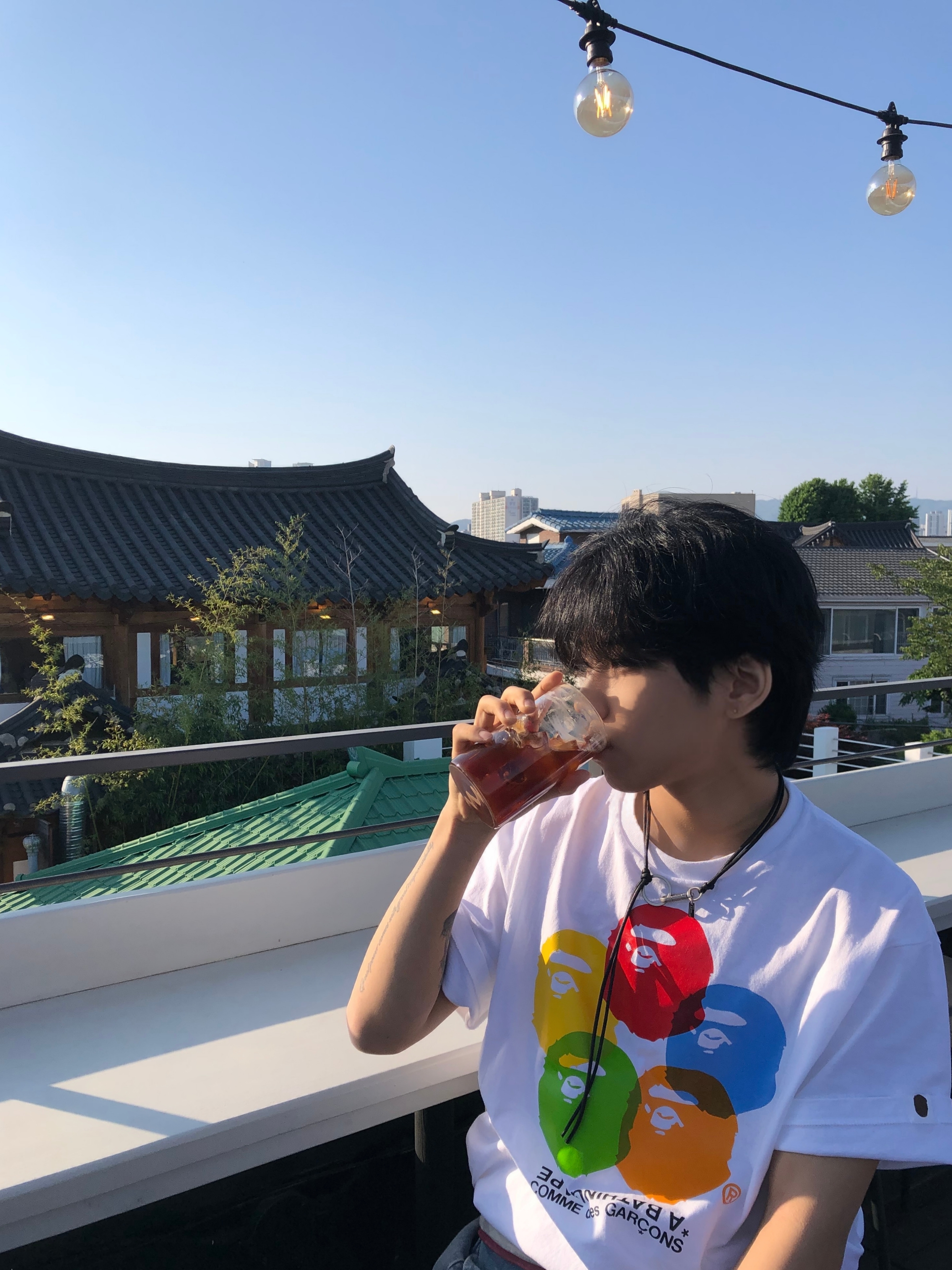 BAPE x Comme des Garcons Osaka T-Shirt White, Casio A-158WA-1 착용 스타일 - 2