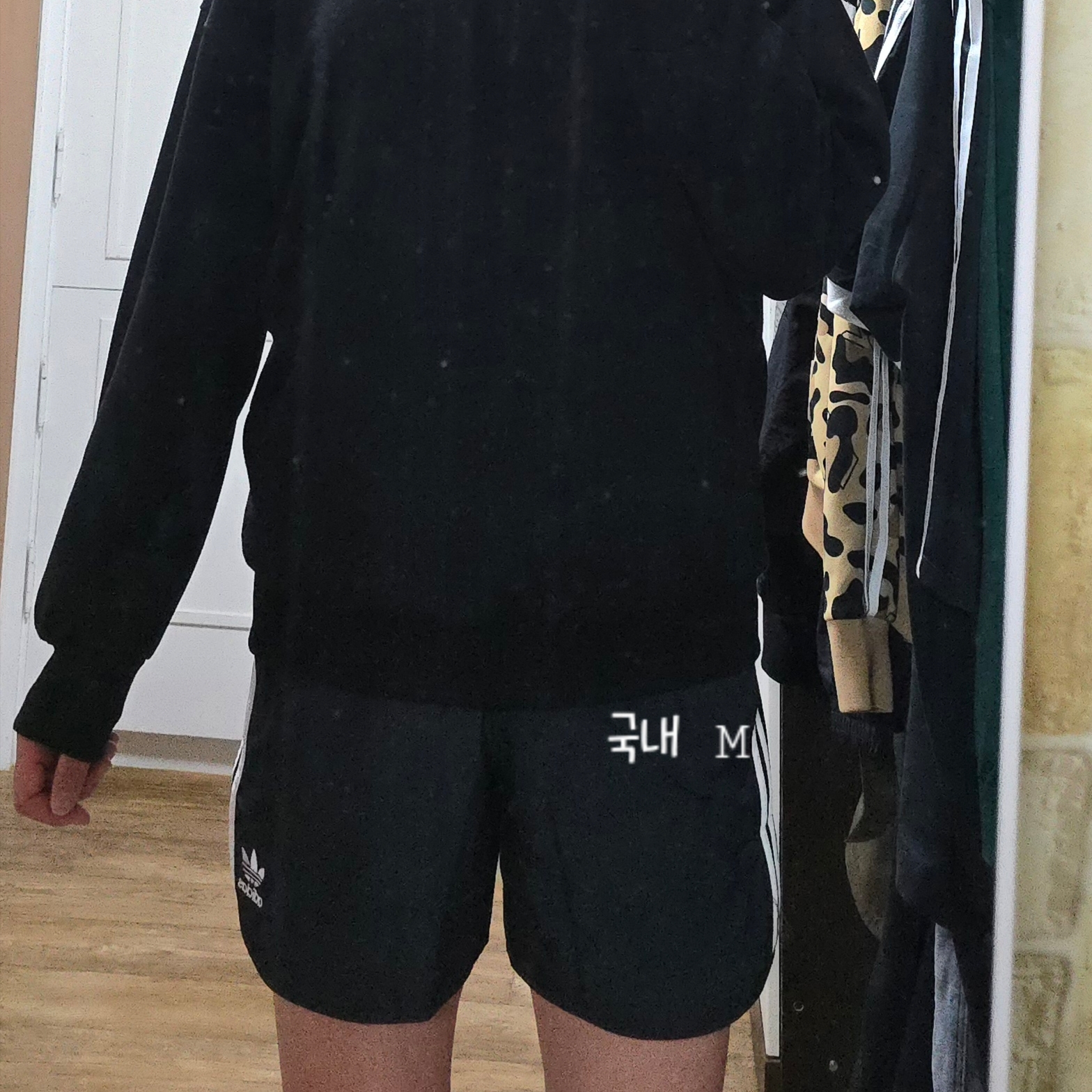 Adidas Adicolor Classic Sprinter Shorts Black - KR Sizing, Adidas Adicolor Classic Sprinter Shorts Black - US Sizing 착용 스타일 - 2