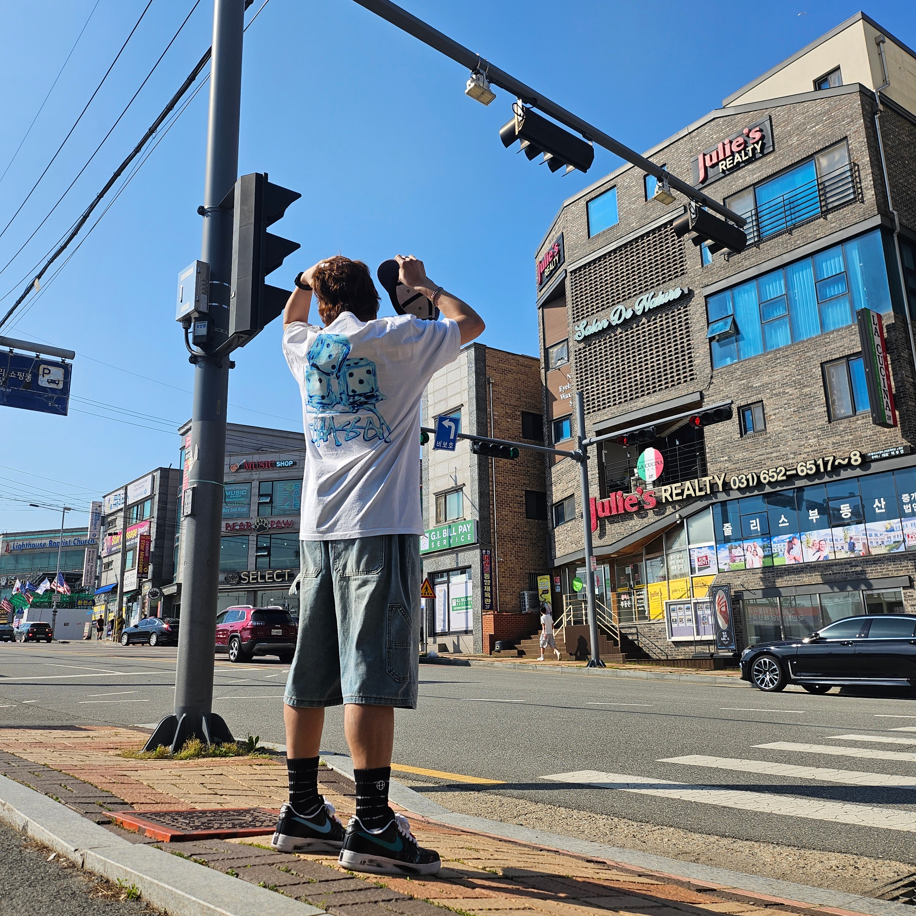 Supreme Pigment Canvas S Logo 6-Panel Navy - 23SS, Stussy Melted T-Shirt White 착용 스타일 - 3
