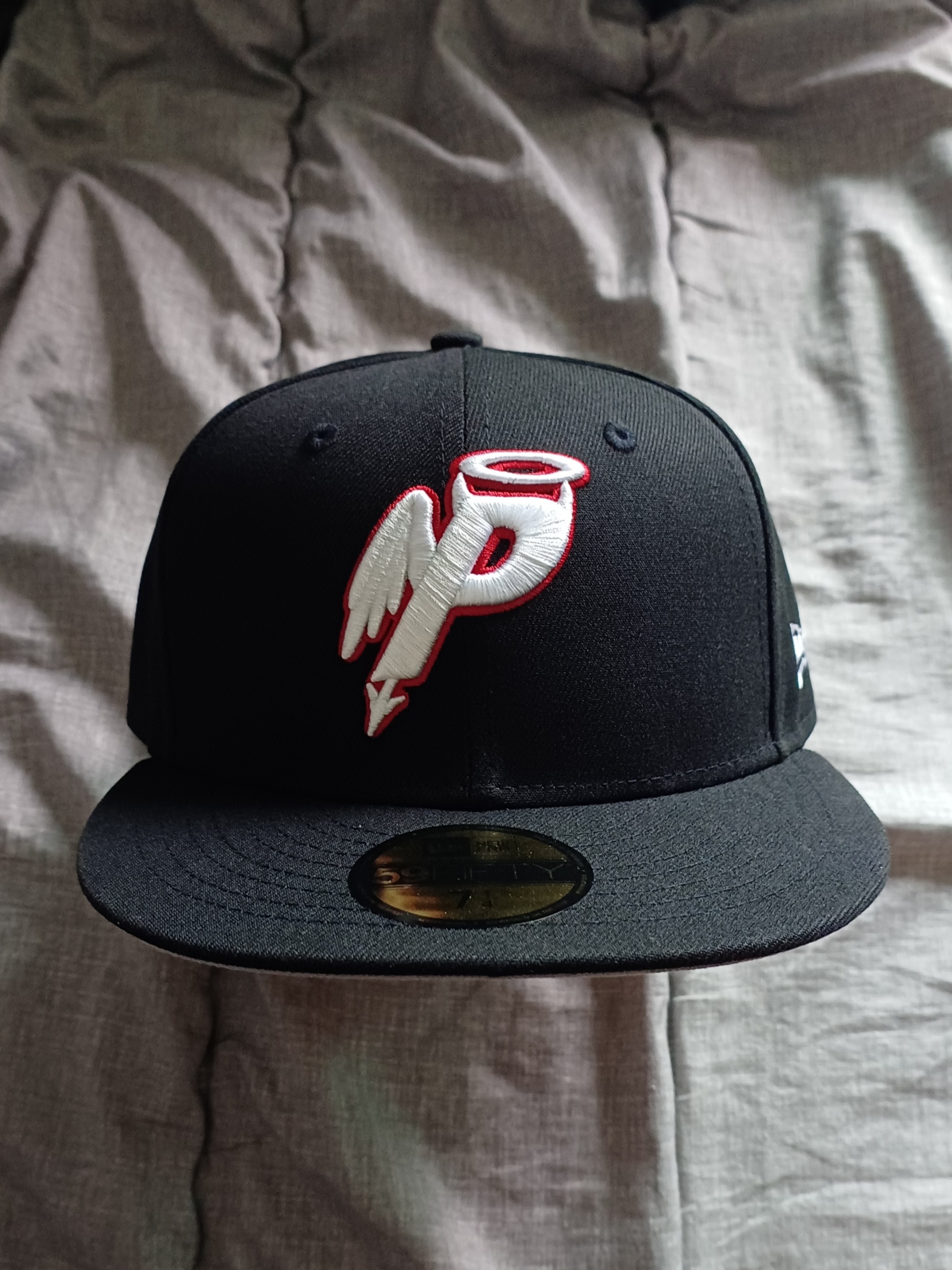 Palace Heaven and Hell New Era 59Fifty Black - 25SS 착용 스타일