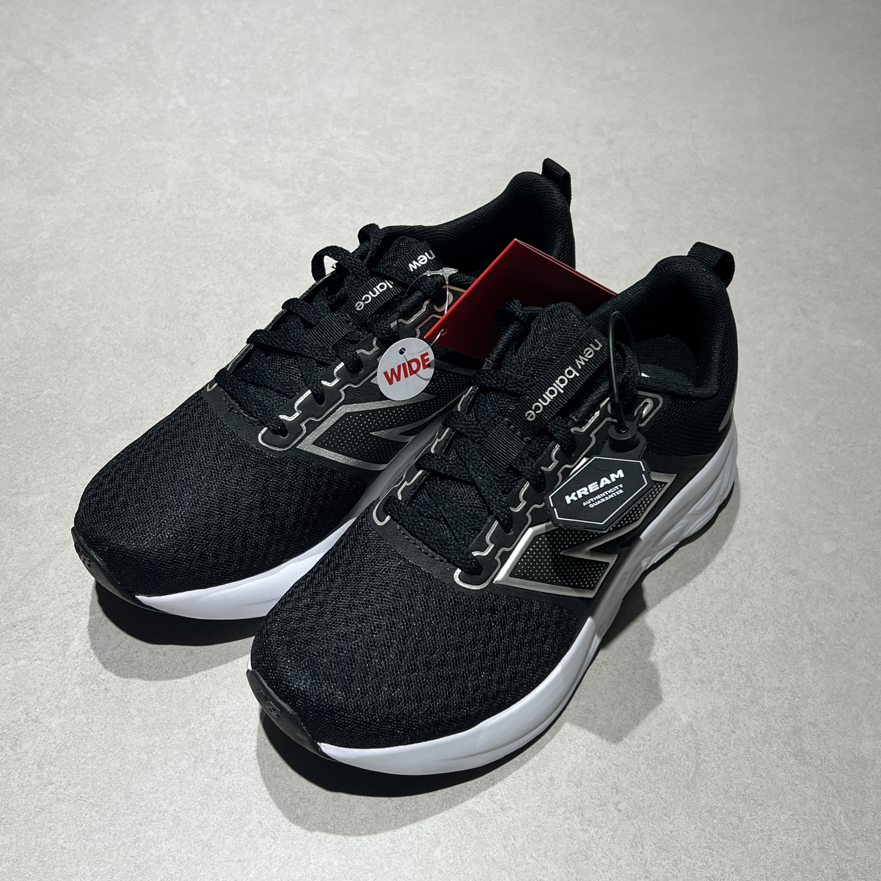 (W) New Balance 460v4 Black Castlerock - D Wide 착용 스타일