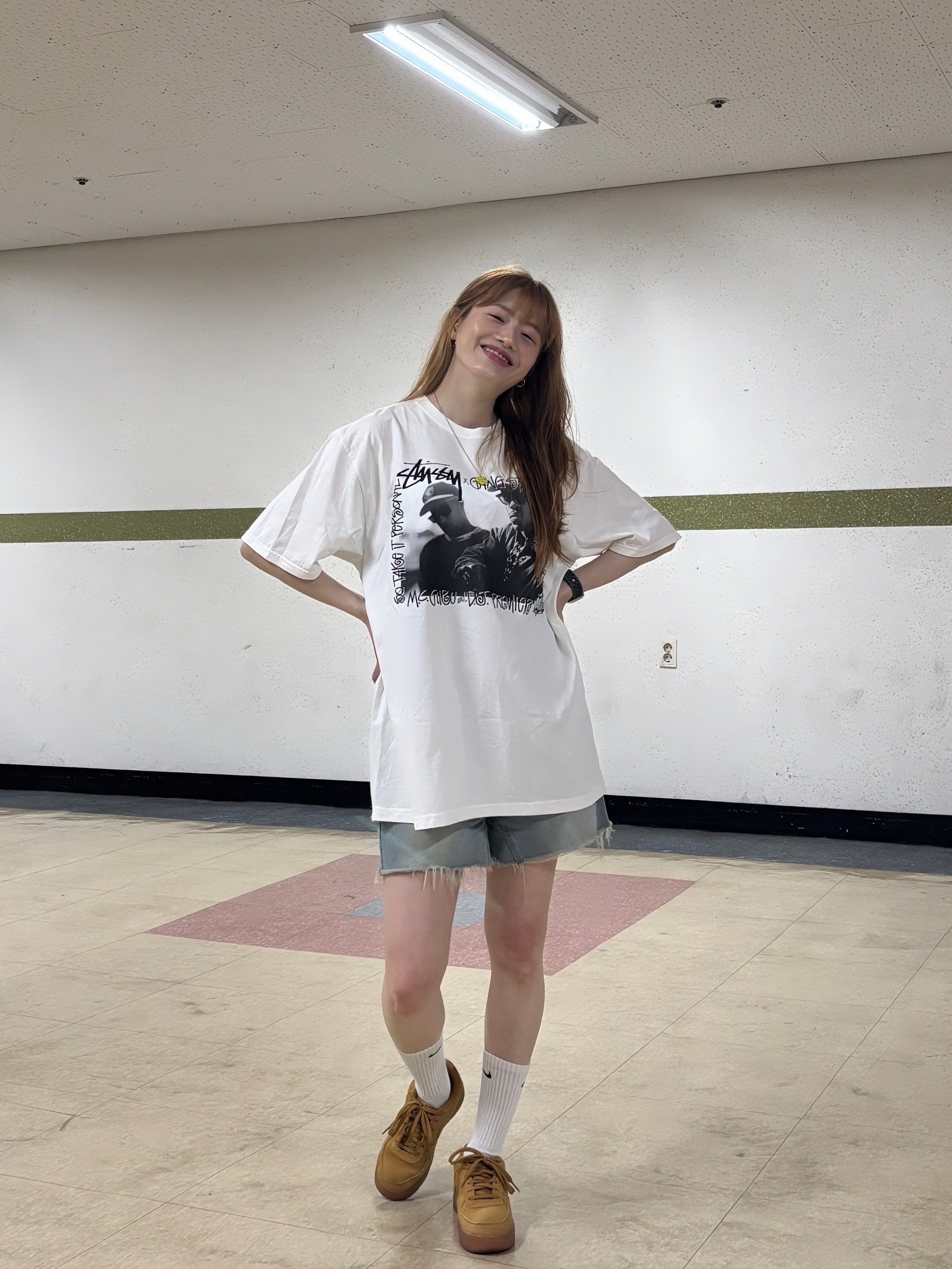 Stussy x Gang Starr Take It Personal T-Shirt White, (GS) Nike Air Force 1 LV8 3 Wheat 착용 스타일 - 5