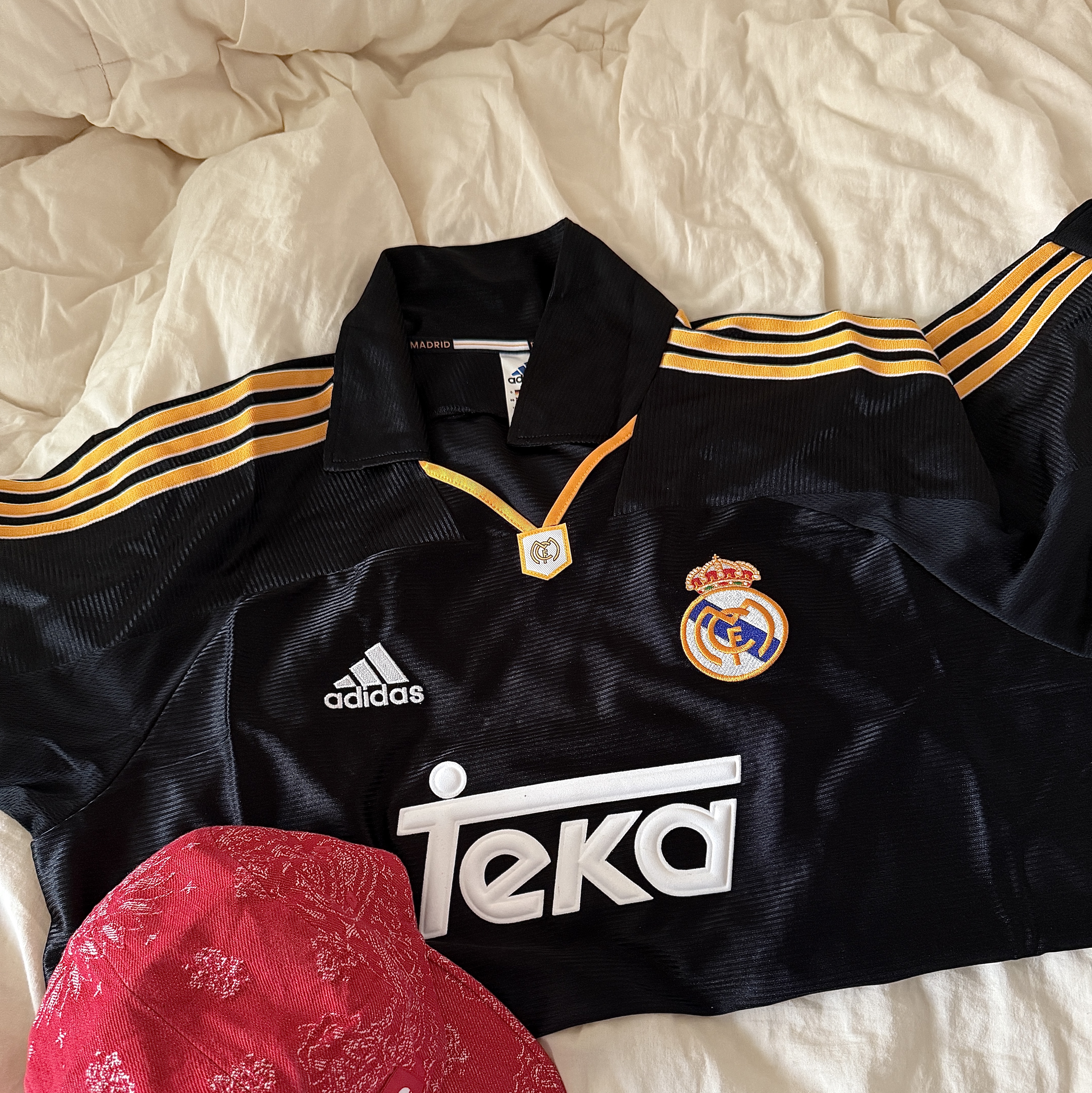 Adidas Real Madrid 99/00 Away Jersey Black - KR Sizing (Non Marking Ver.) 착용 스타일