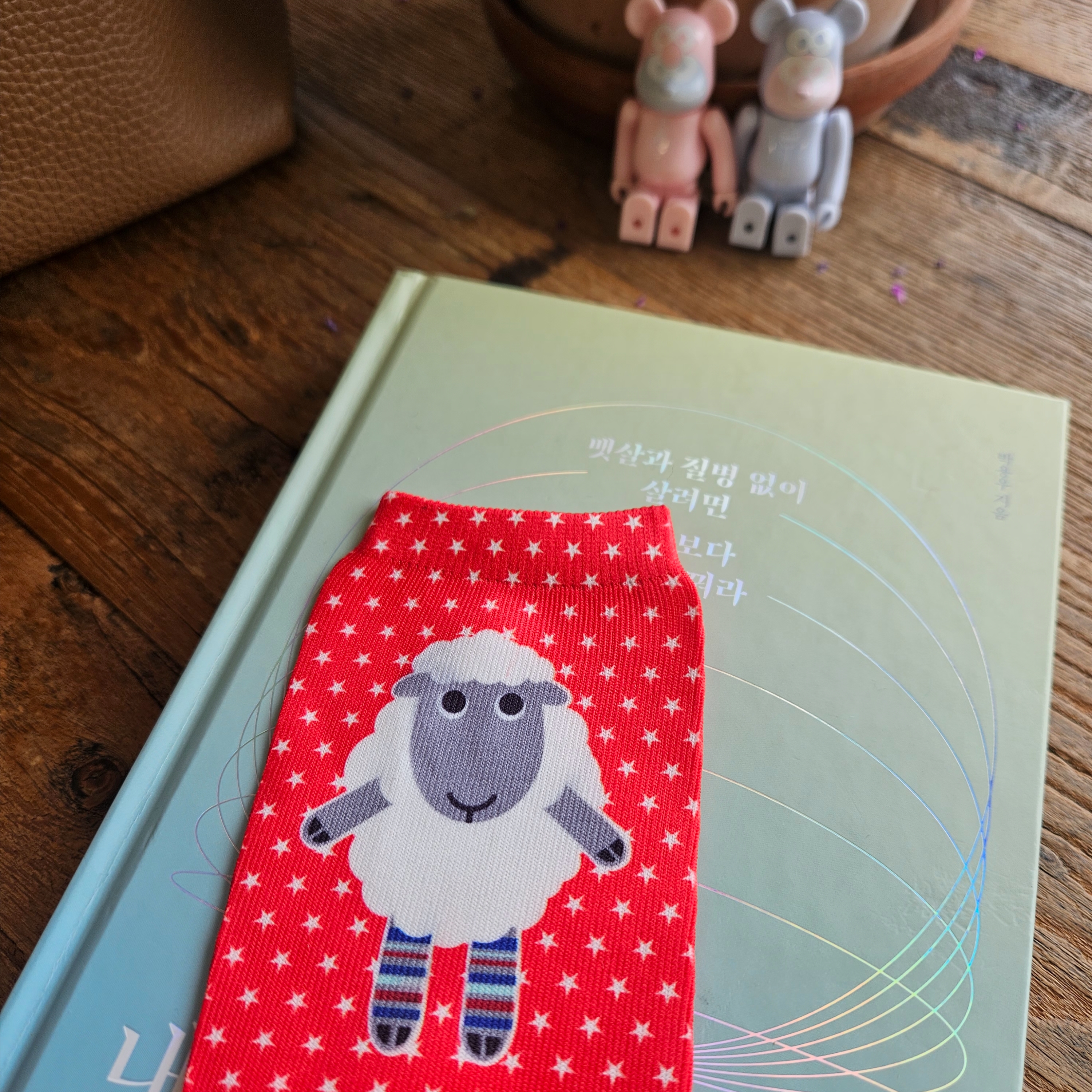 Bearbrick Series 48 Sealed Case 100% (24 Blind Boxes) 착용 스타일 - 2