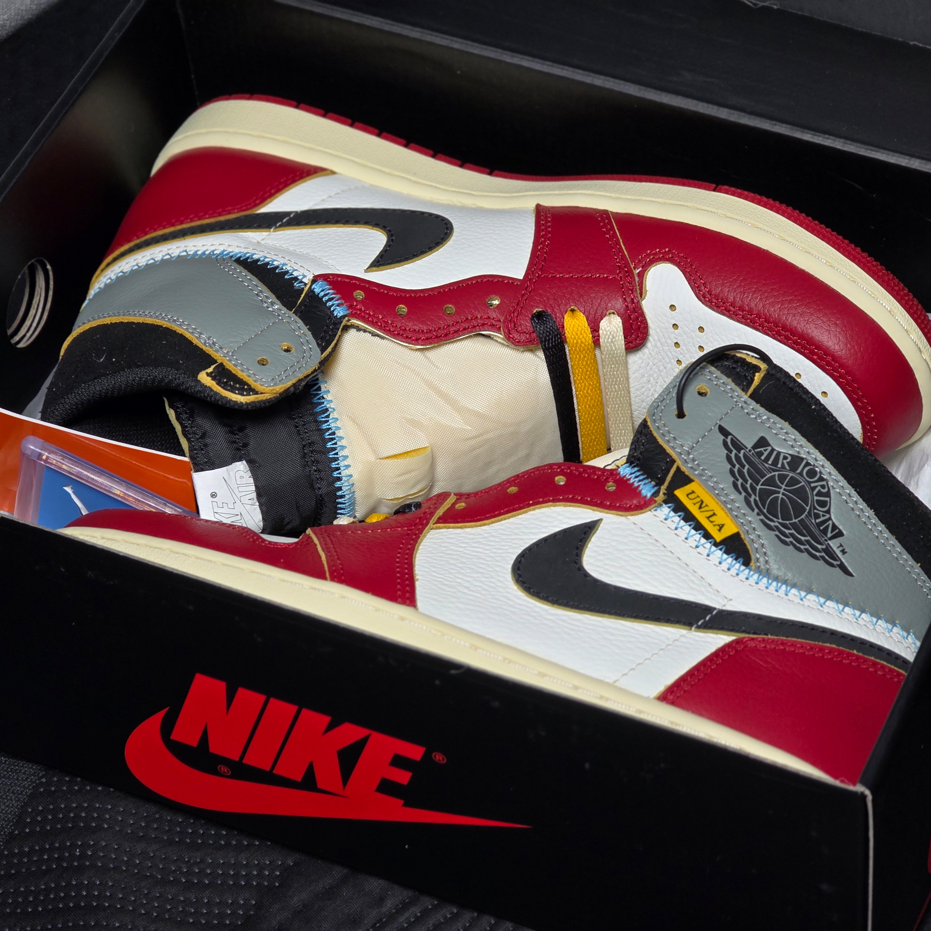 Jordan 1 x Union Retro High OG Chicago Shadow 착용 스타일 - 10
