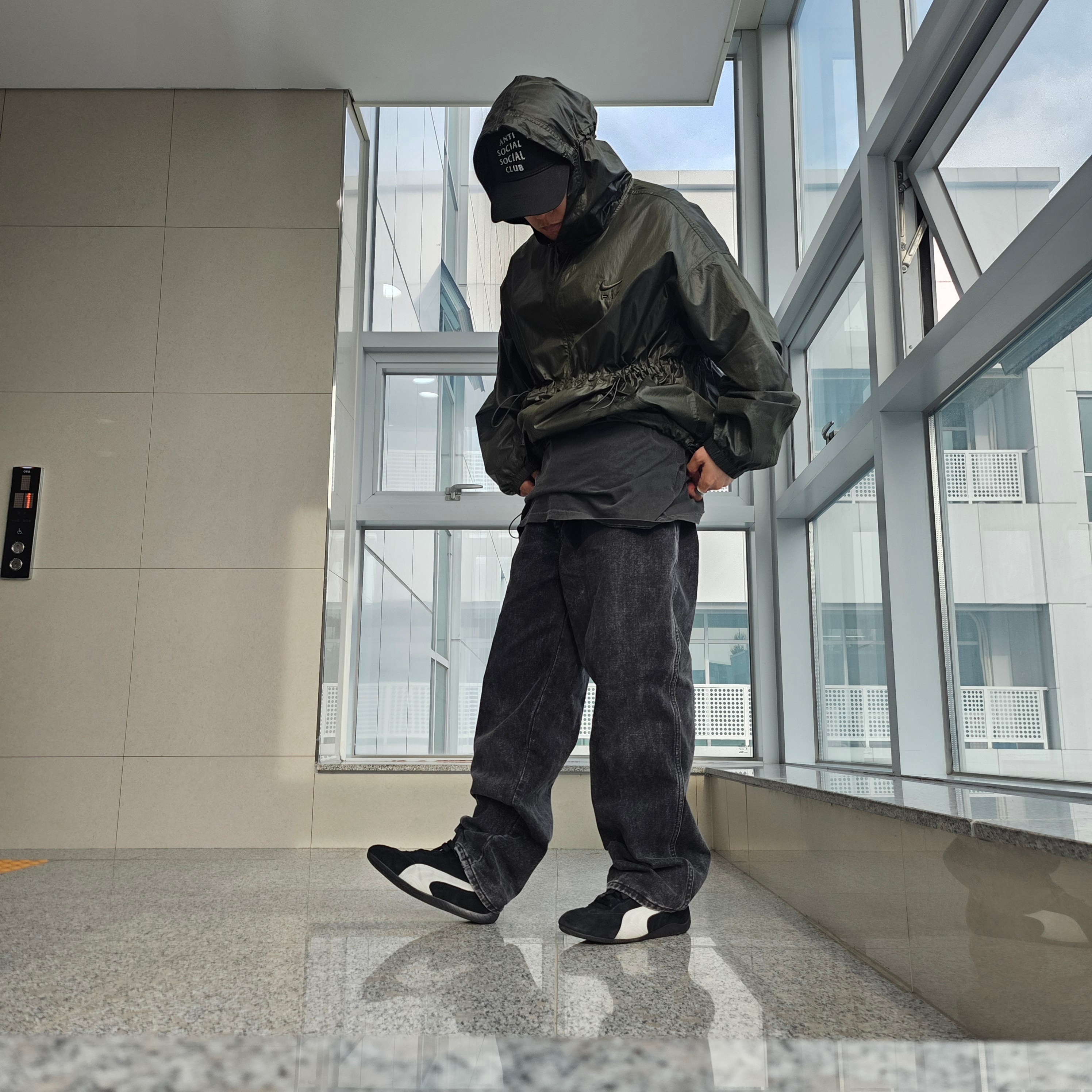 Puma Speedcat OG Sparco Black White, Nike Tech Windrunner Woven Full-Zip Jacket Sequoia - Asia 착용 스타일 - 1