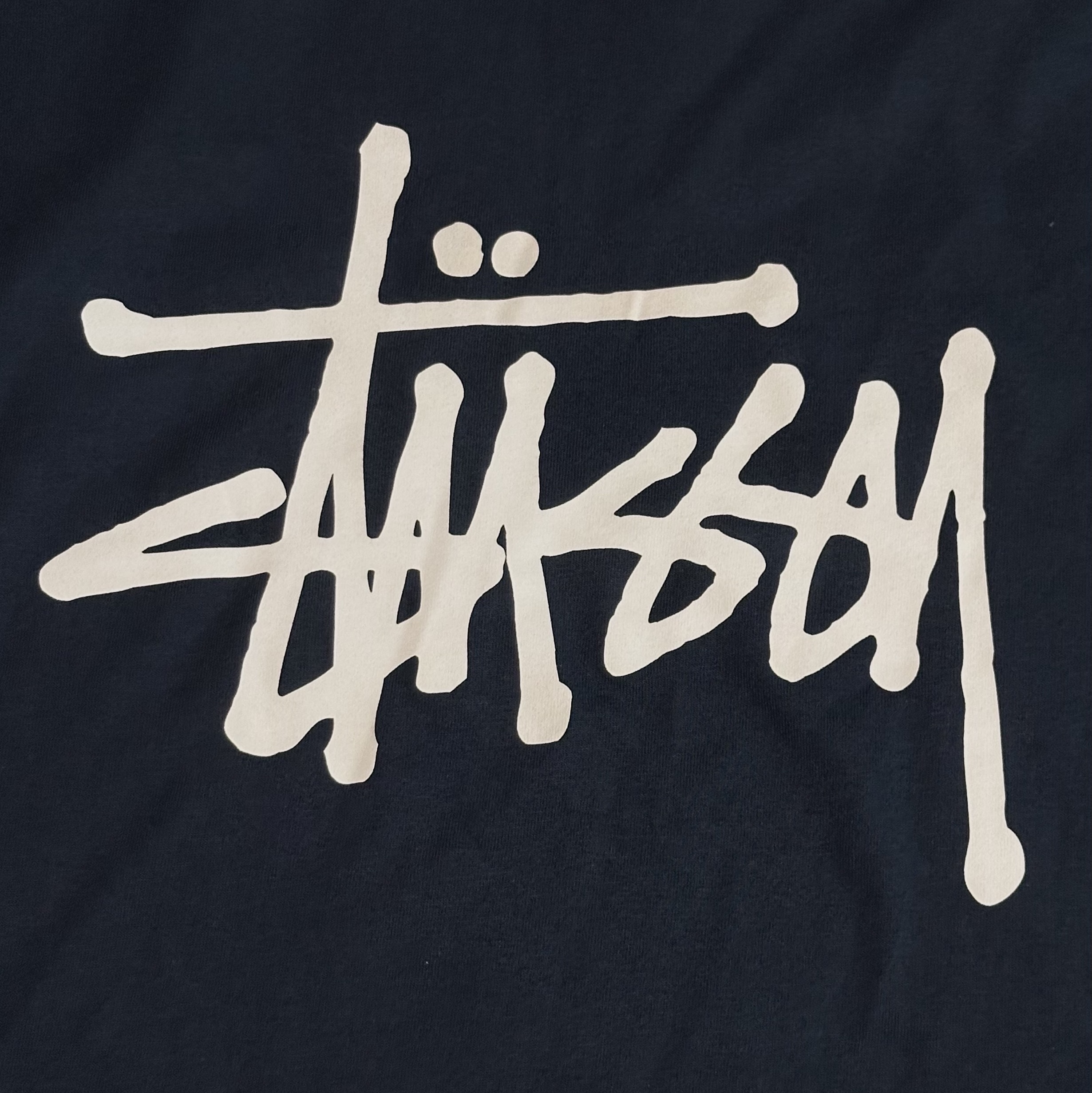 Stussy Basic Stussy T-Shirt Navy 2024, 2025 착용 스타일 - 2