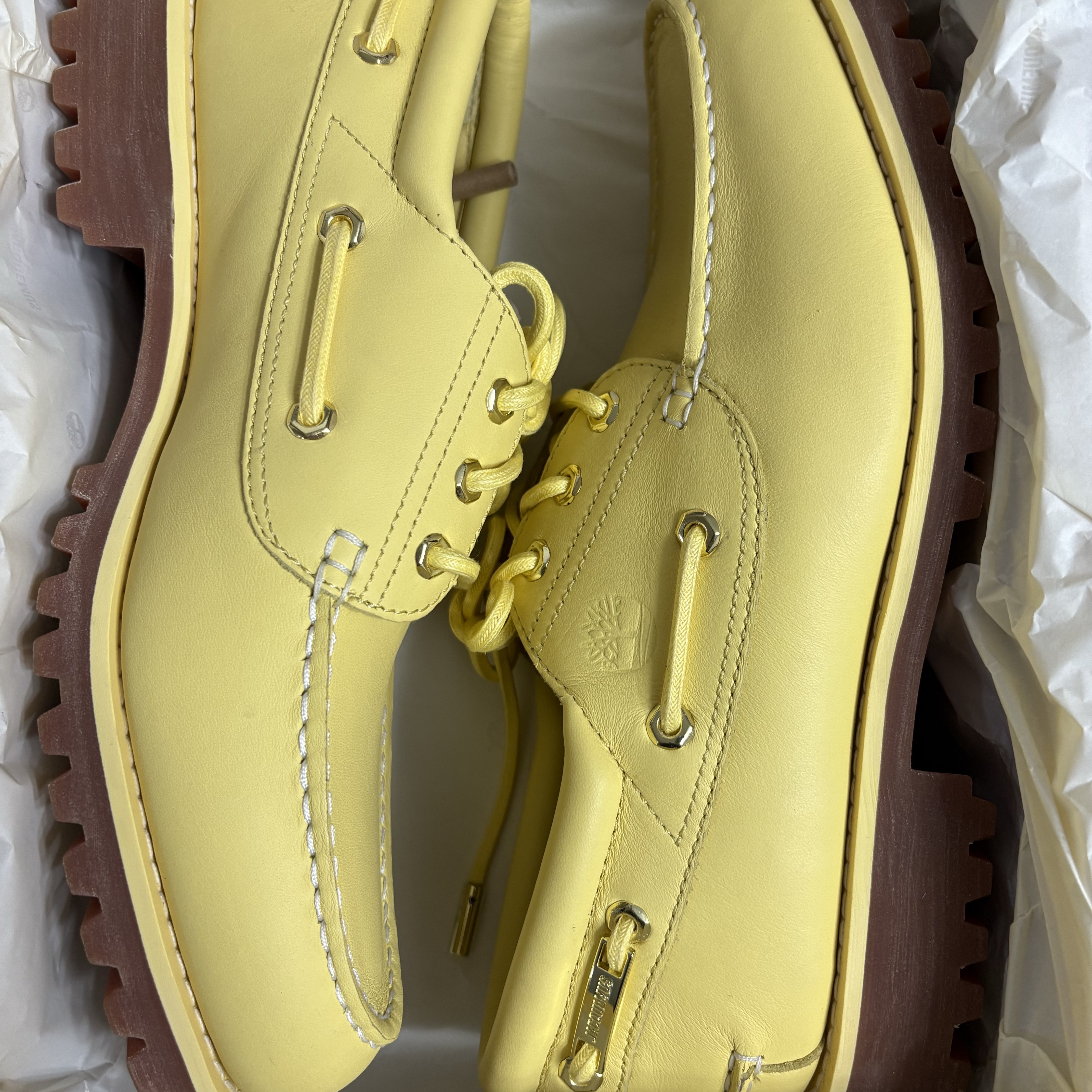 Timberland x Jacquemus 3-Eye Lug Boat Shoes Yellow - Medium 착용 스타일