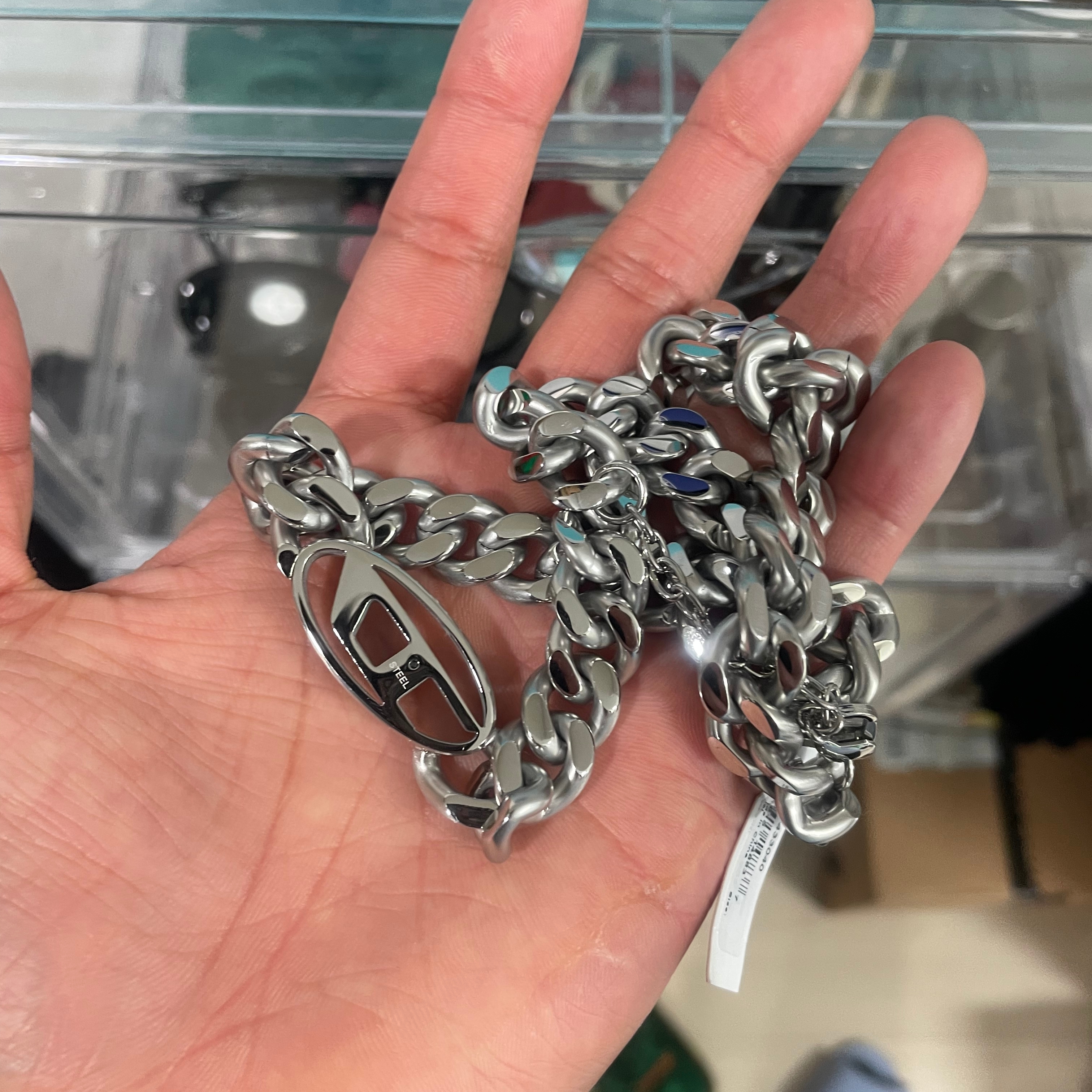 Diesel Dx1433 Stainless Steel Choker Necklace Silver 착용 스타일 - 1