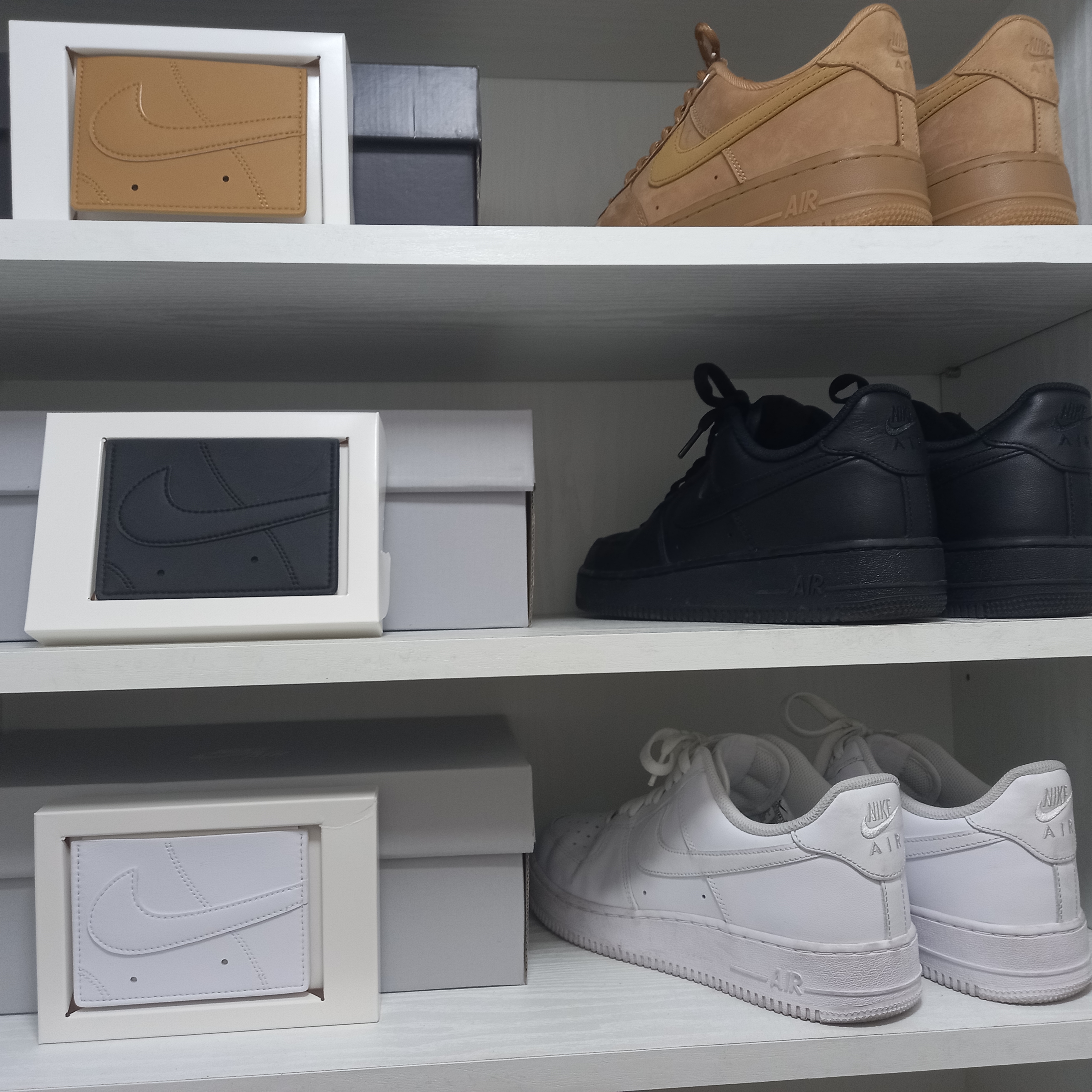 (W) Nike Air Force 1 '07 WB Flax Wheat, Nike Air Force 1 '07 Low Triple Black 착용 스타일