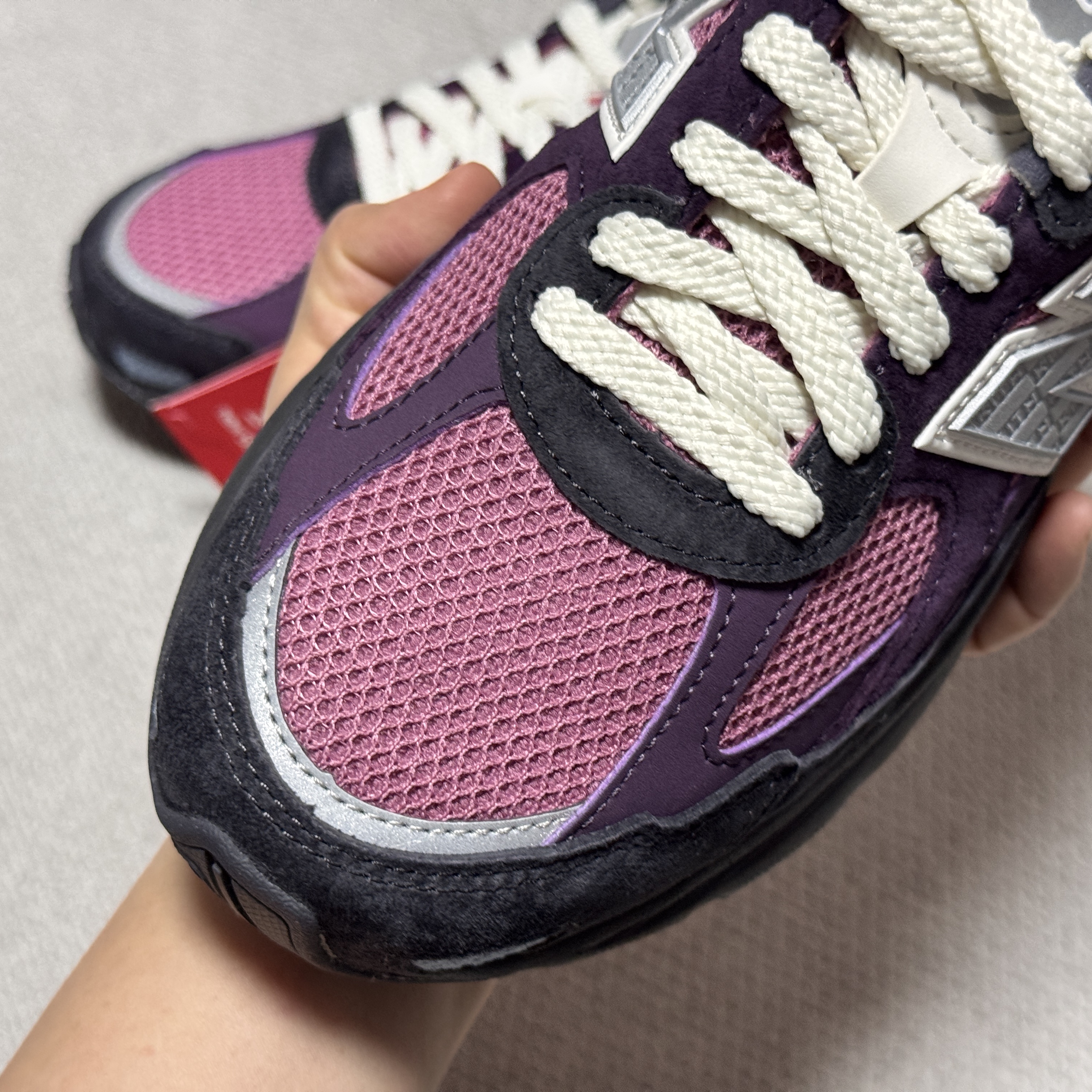 New Balance x Ronnie Fieg 2010 Abzorb Purple Purple 착용 스타일 - 2