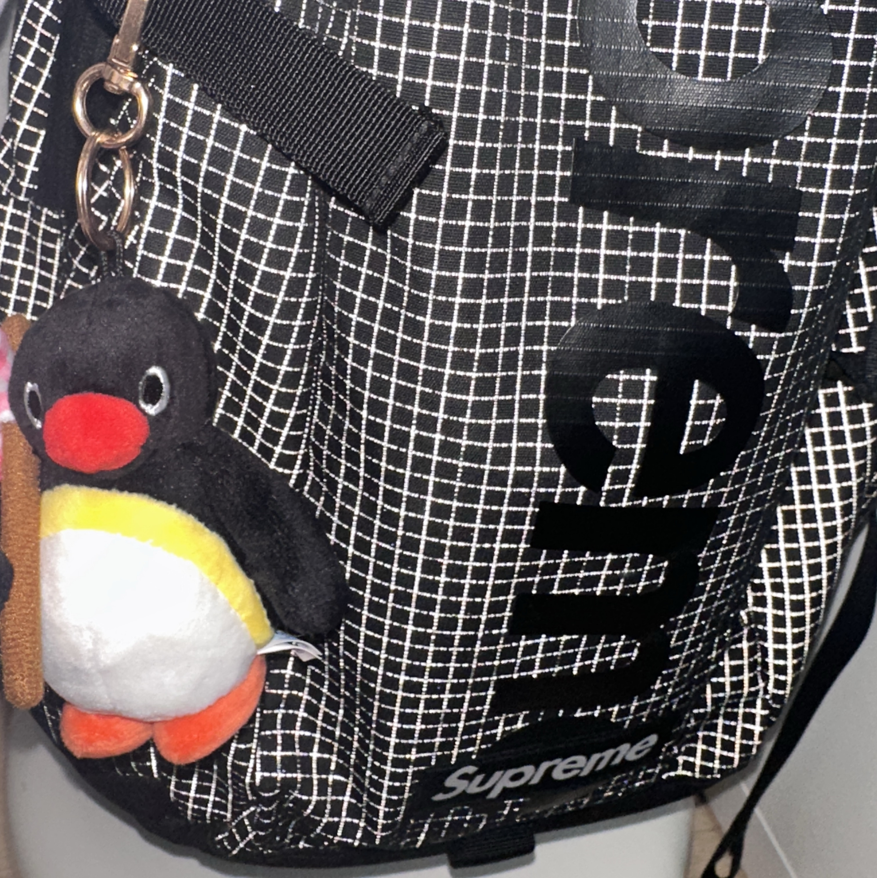 Pingu Bottari Keyring, Supreme Backpack Black - 24SS 착용 스타일