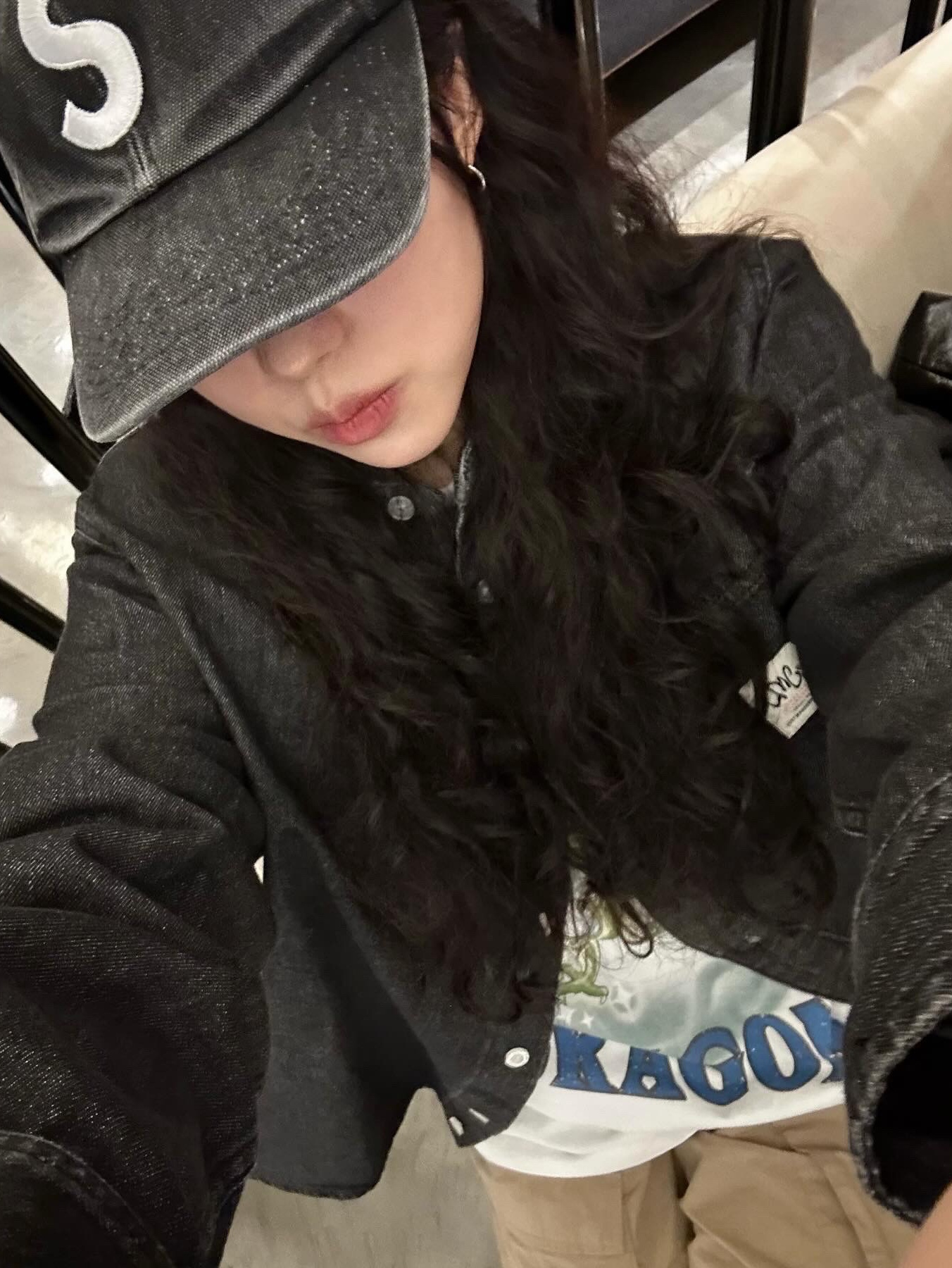 Supreme Pigment Canvas S Logo 6-Panel Black - 23SS, (W) On Running Cloud 5 All Black 착용 스타일 - 4
