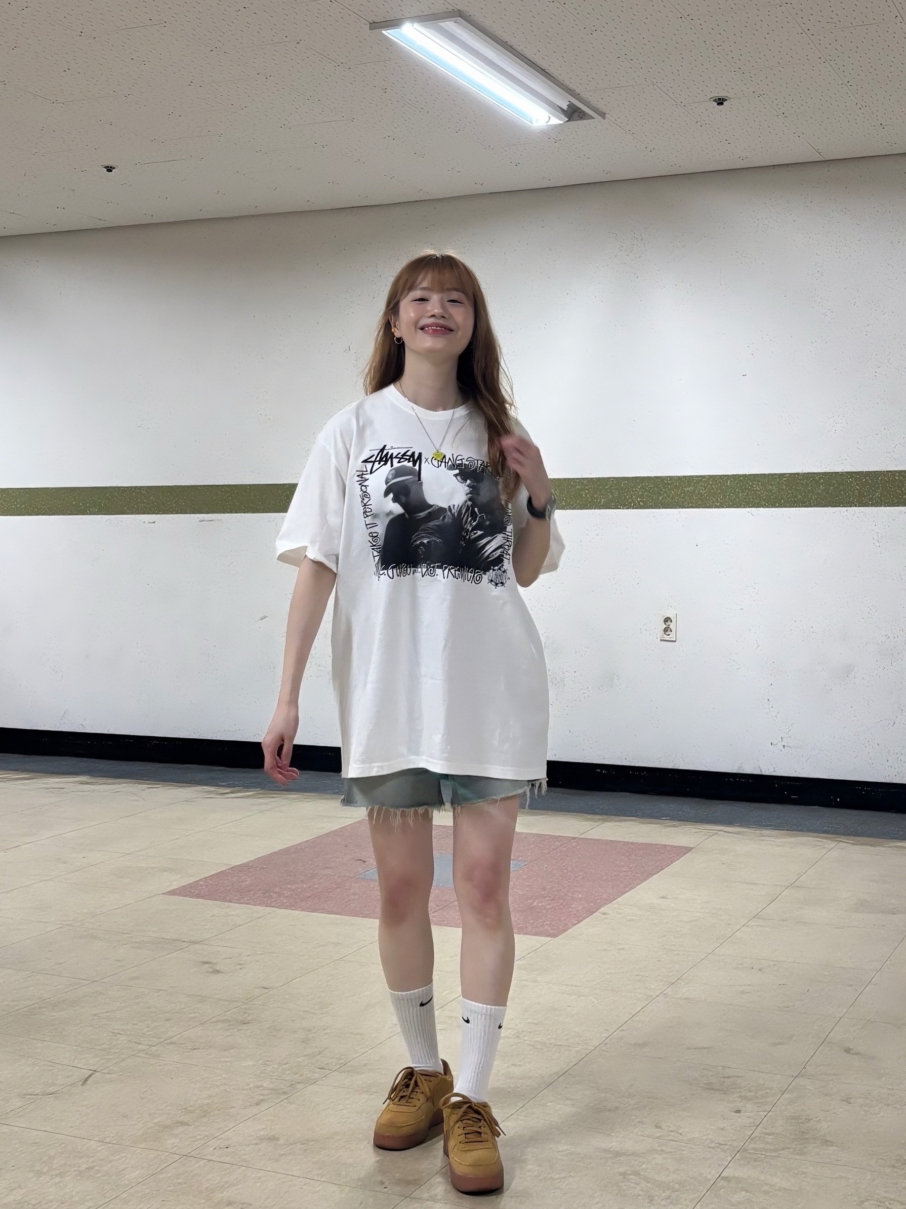 Stussy x Gang Starr Take It Personal T-Shirt White, (GS) Nike Air Force 1 LV8 3 Wheat 착용 스타일 - 3