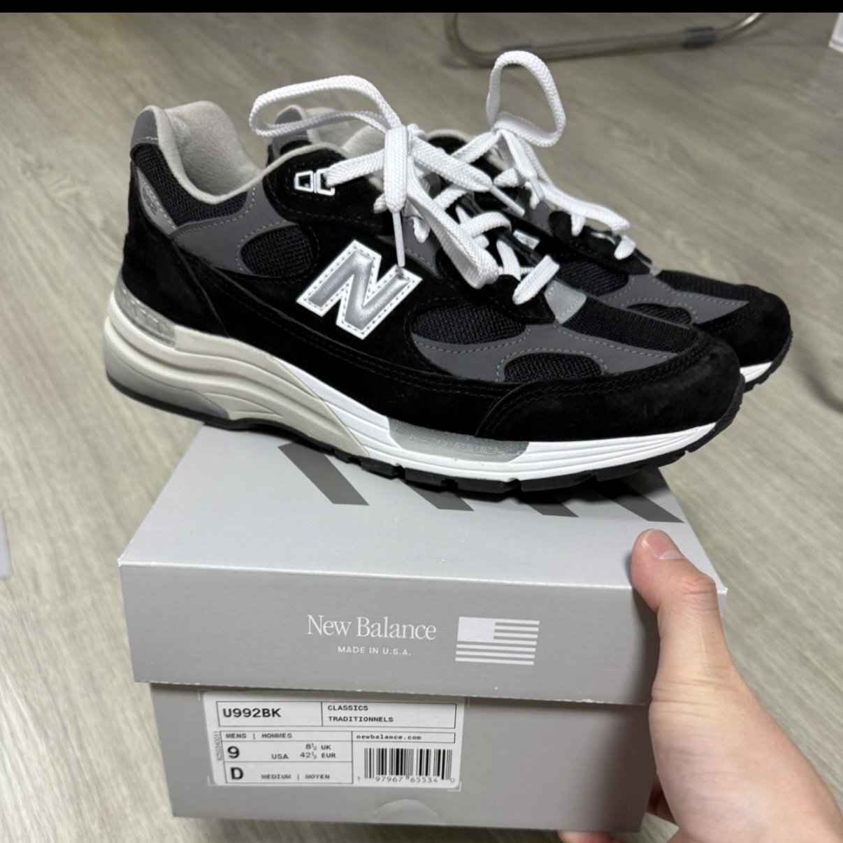 New Balance 992 Made in USA Core Black Grey 착용 스타일