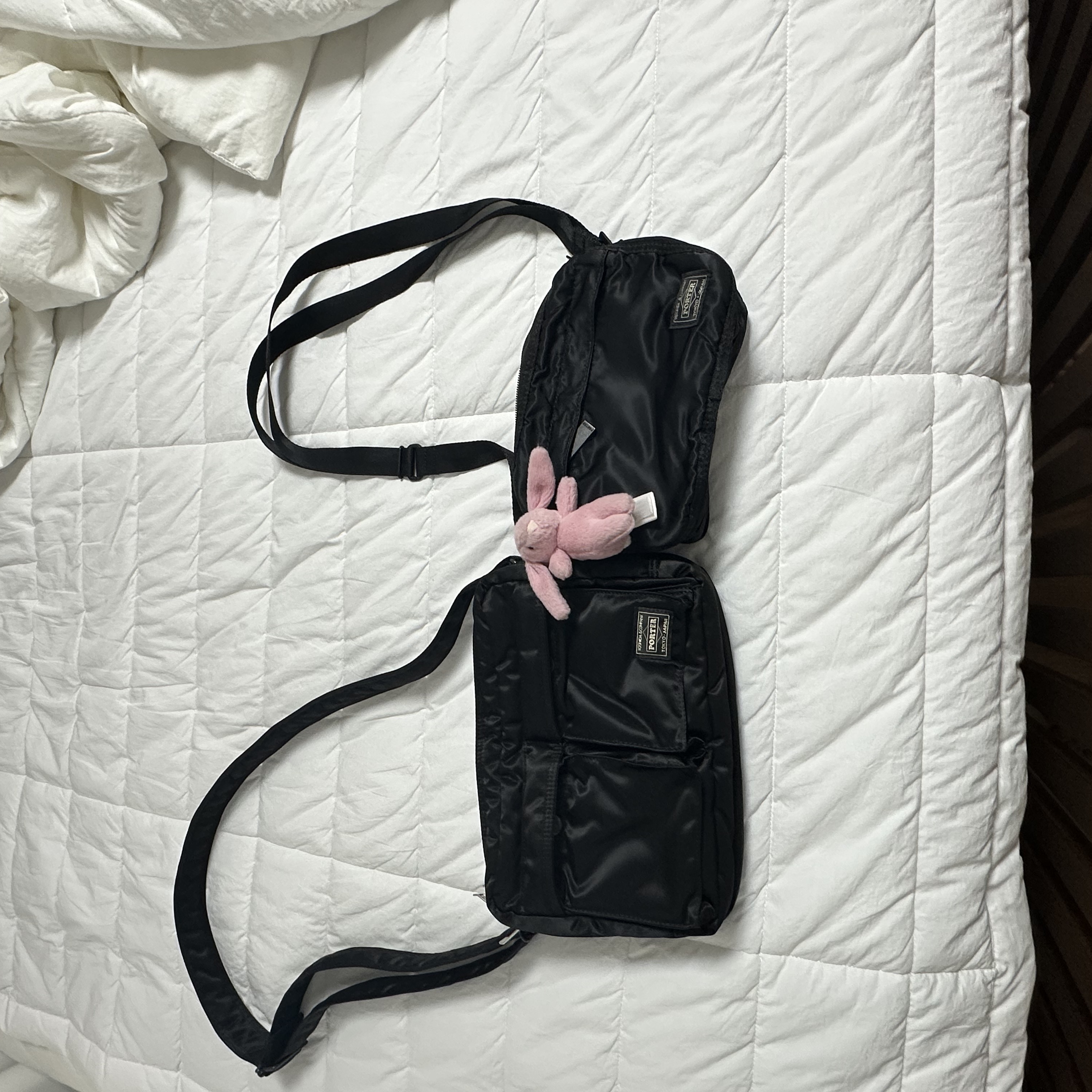 Porter All New Tanker Sling Bag Zip Black, Porter Frame Shoulder Bag Black 착용 스타일